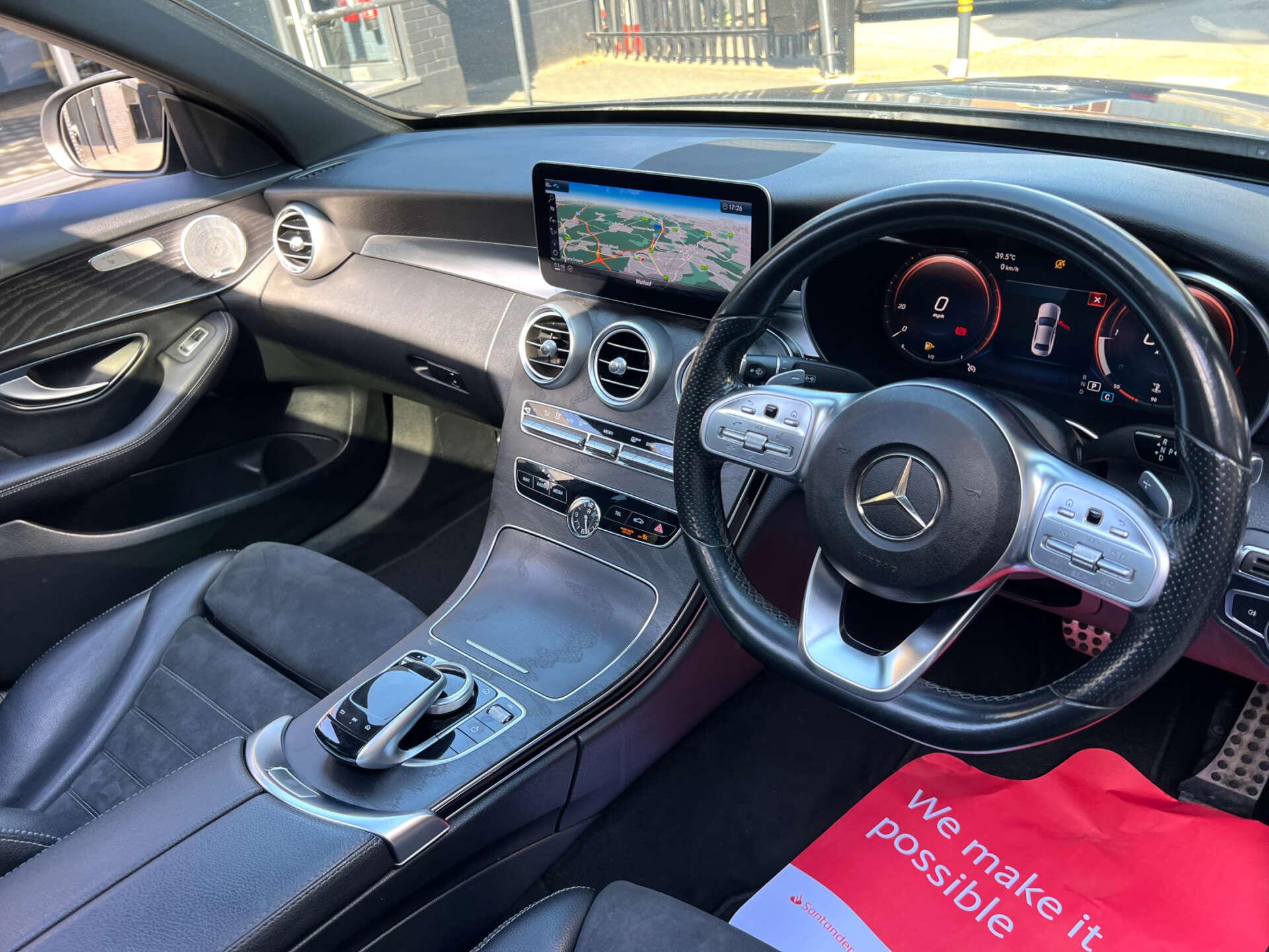 Mercedes-Benz C Class view 24