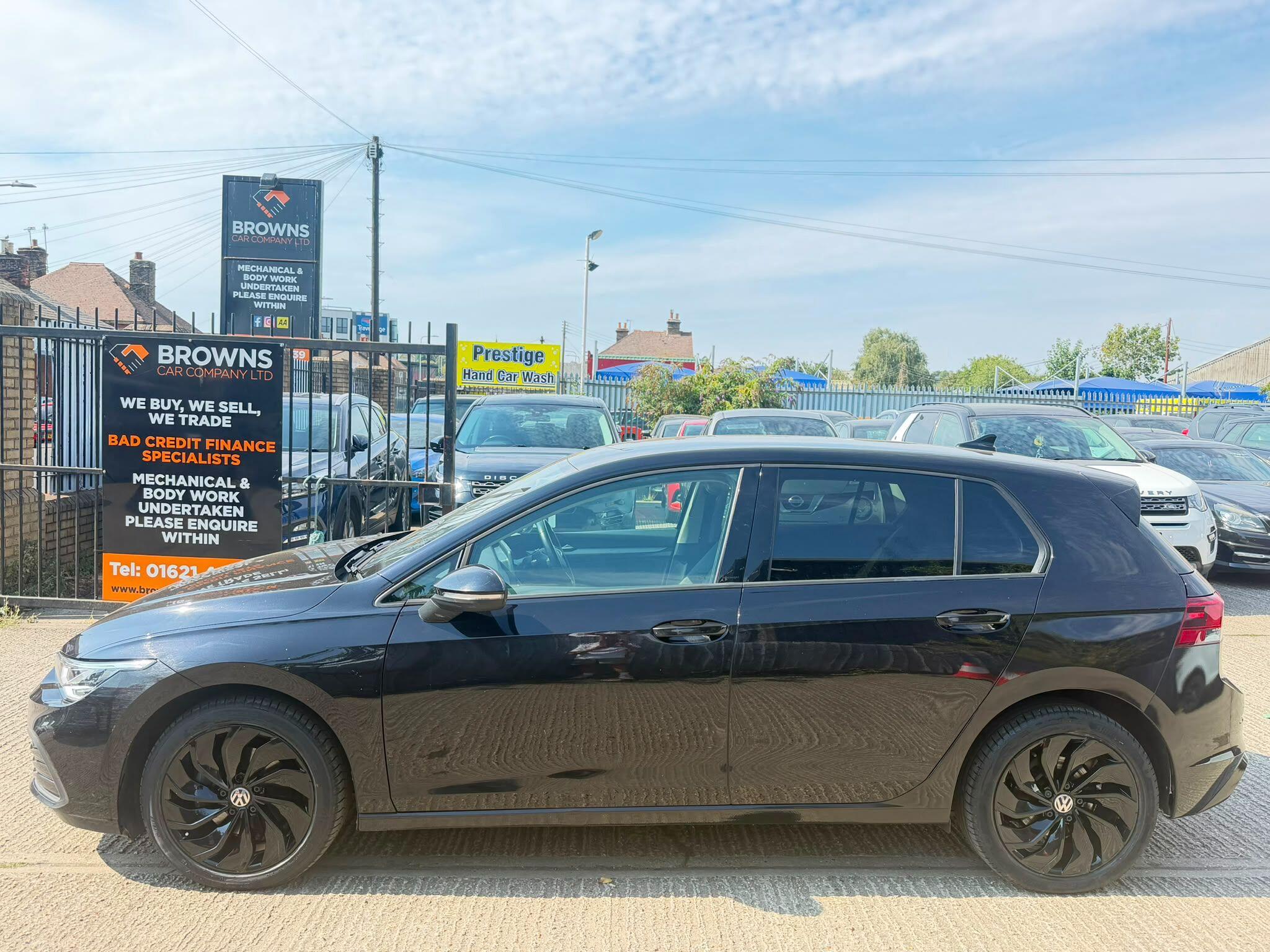 Volkswagen Golf view 6