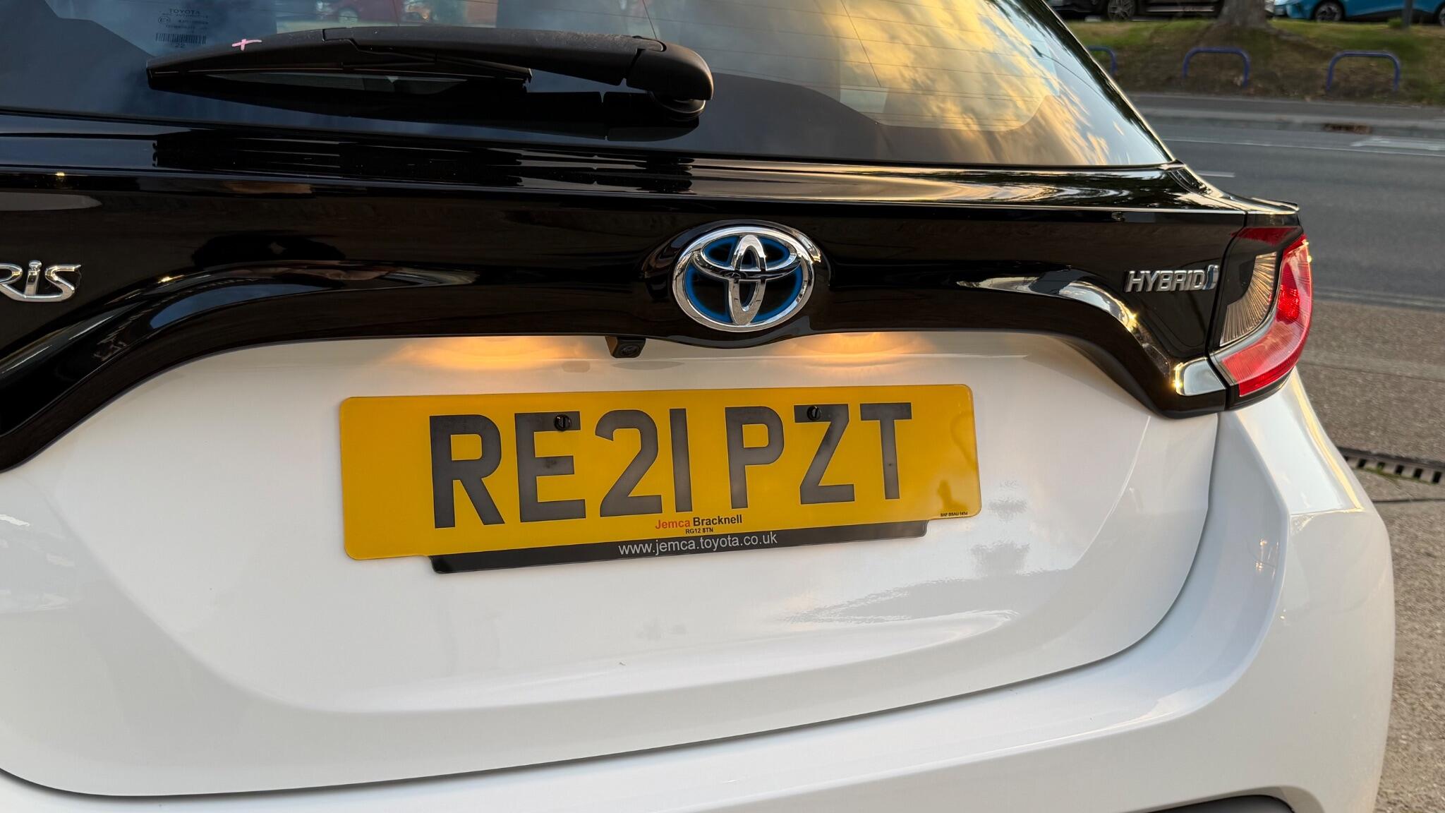 Toyota Yaris view 22