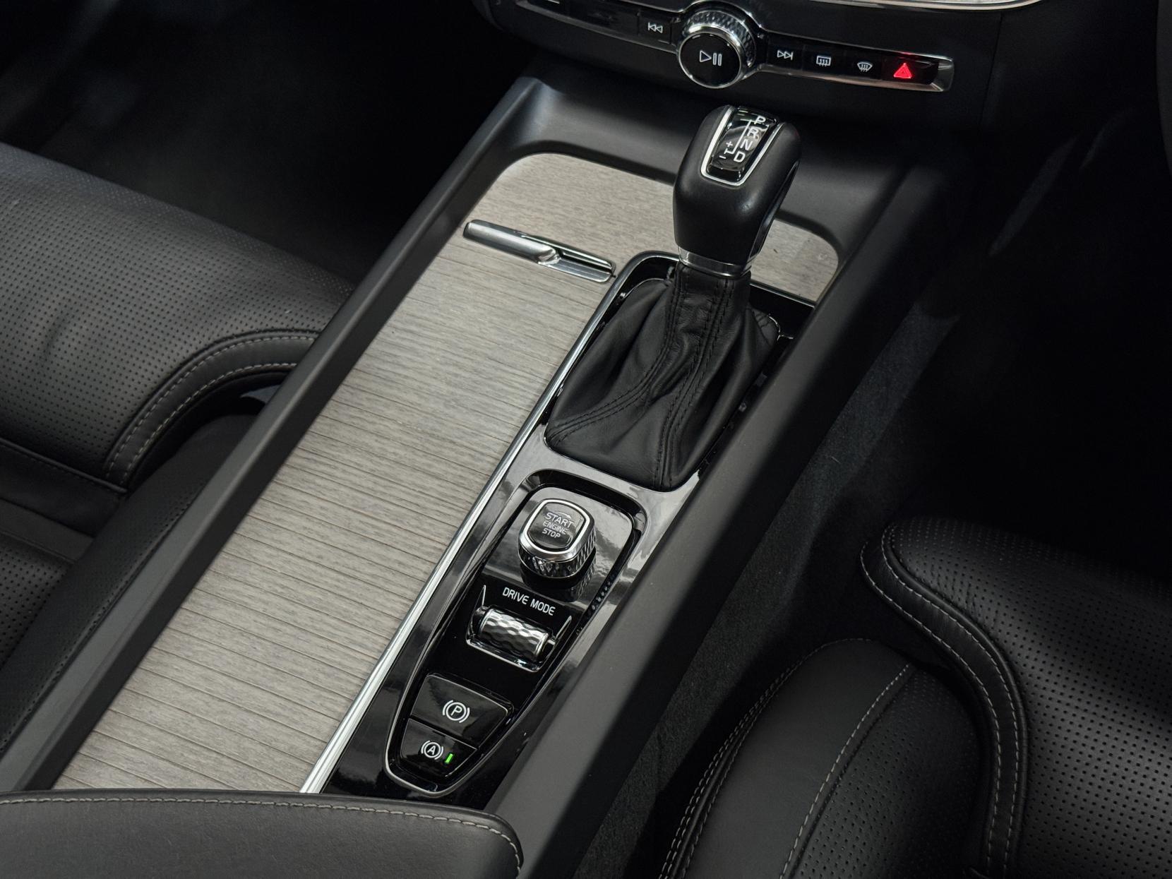 Volvo XC60 view 31