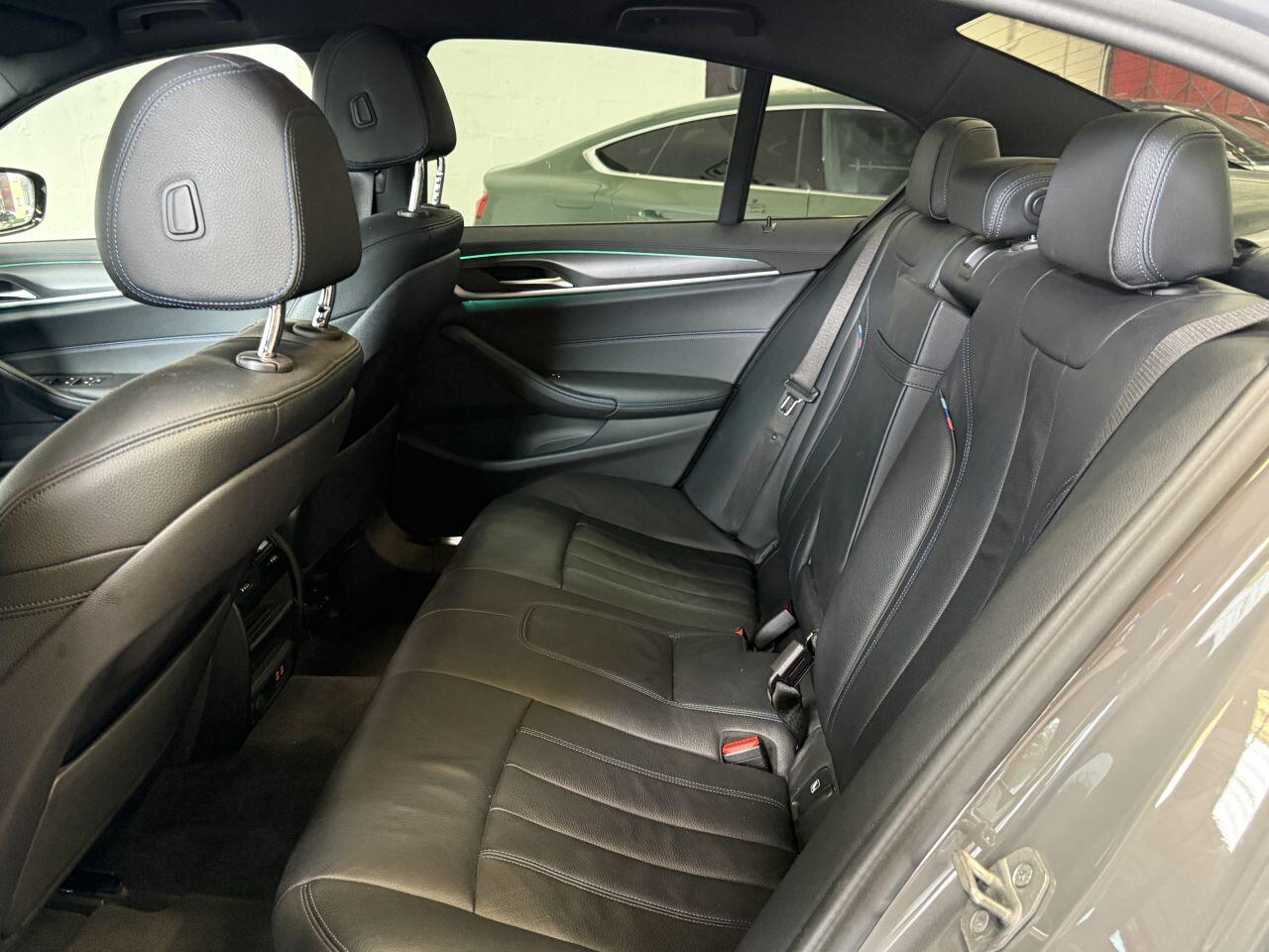 BMW 5 Series view 62