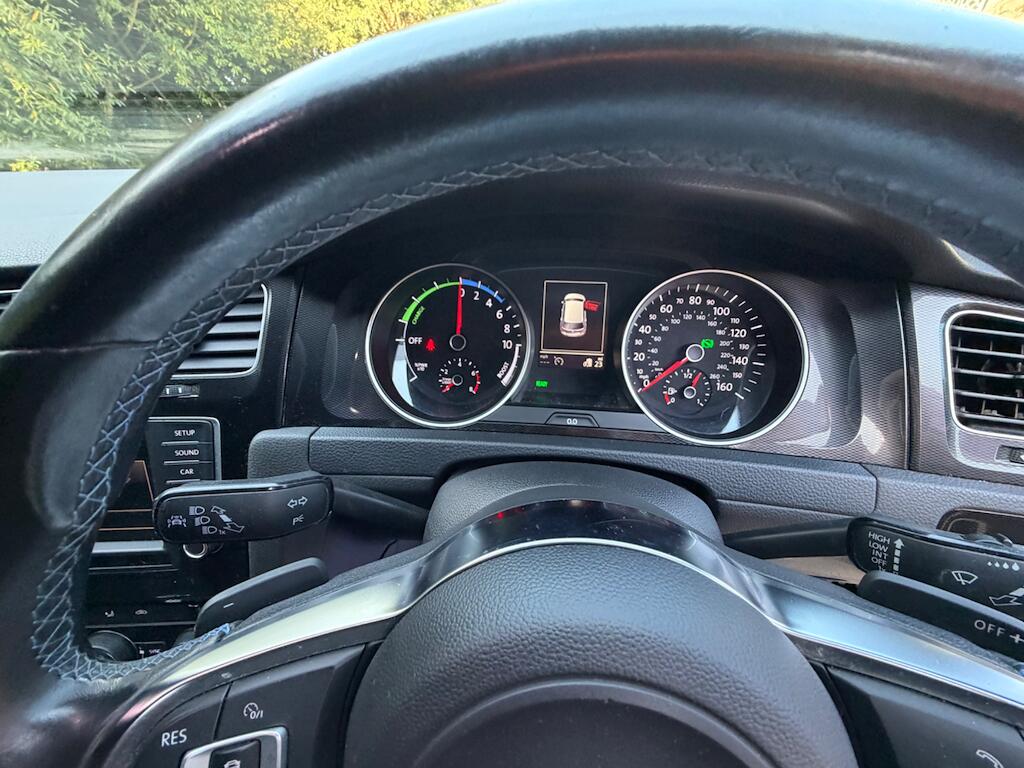 Volkswagen Golf view 13