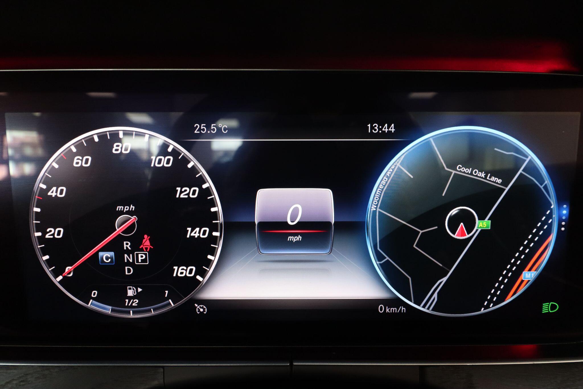 Mercedes-Benz E Class view 42