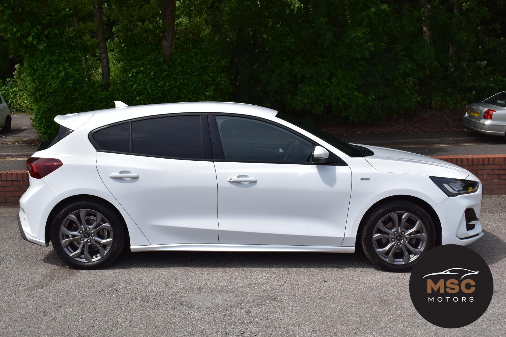 Ford Focus view 21