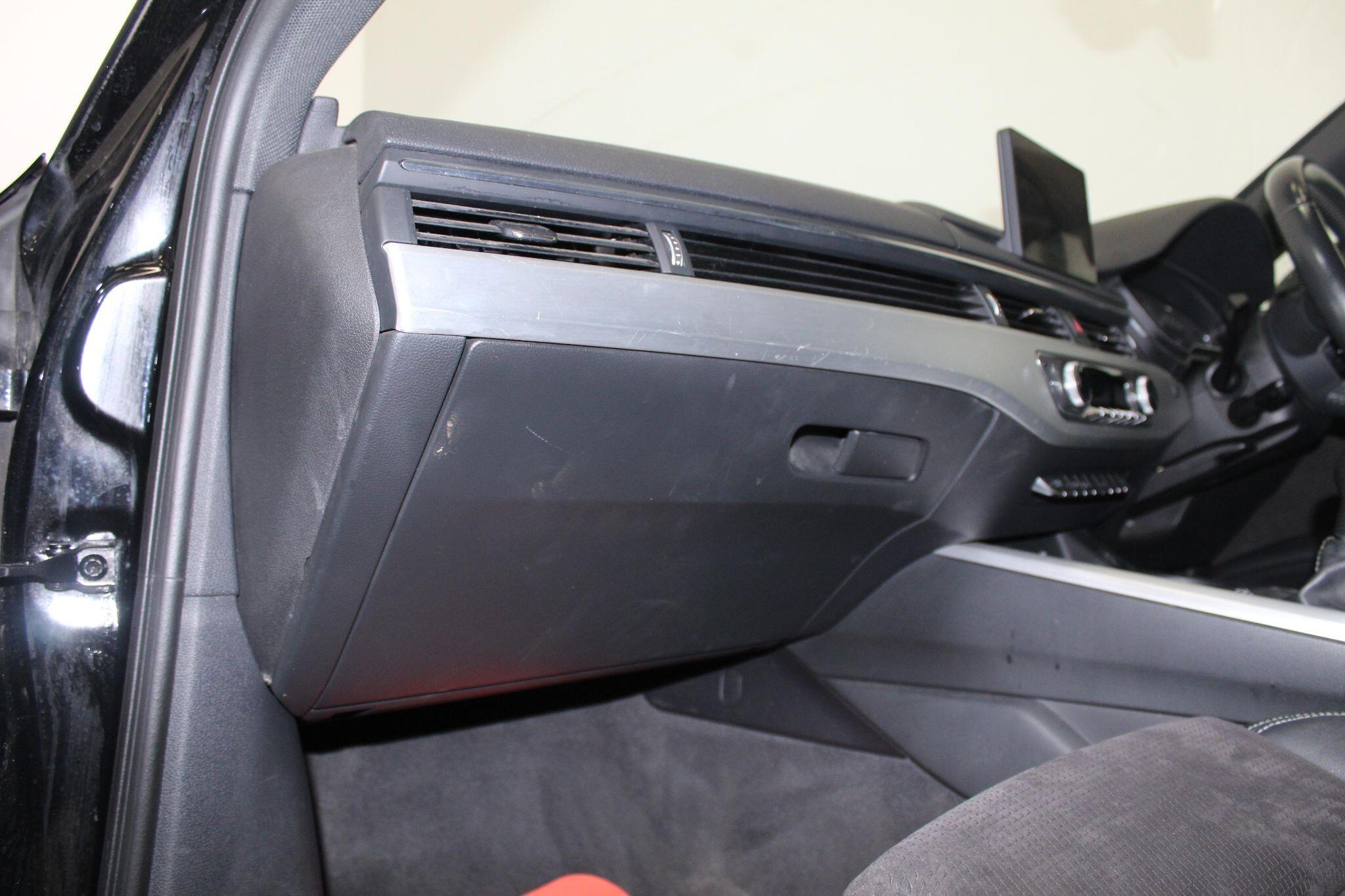 Audi A4 view 31