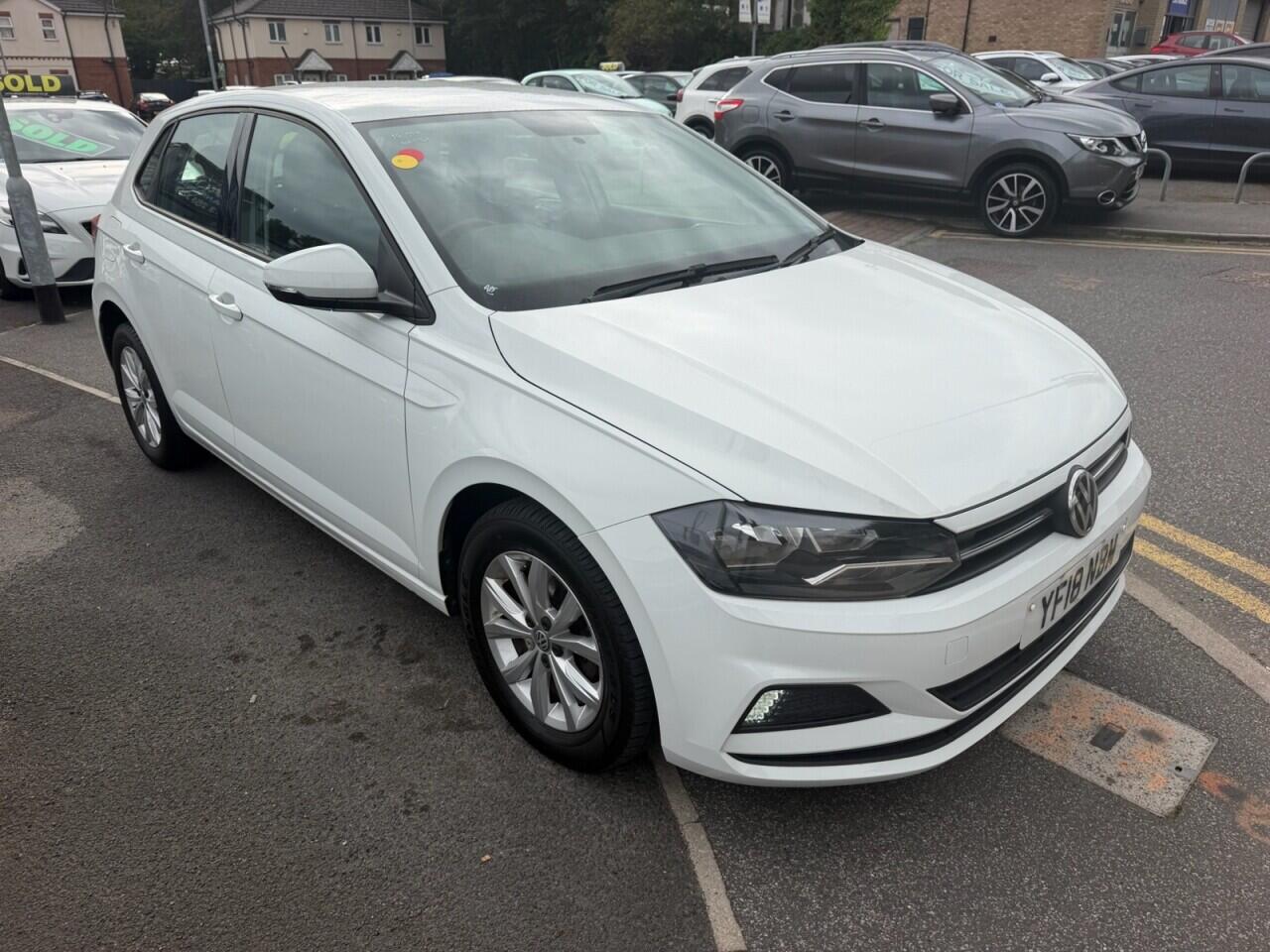 Volkswagen Polo view 3