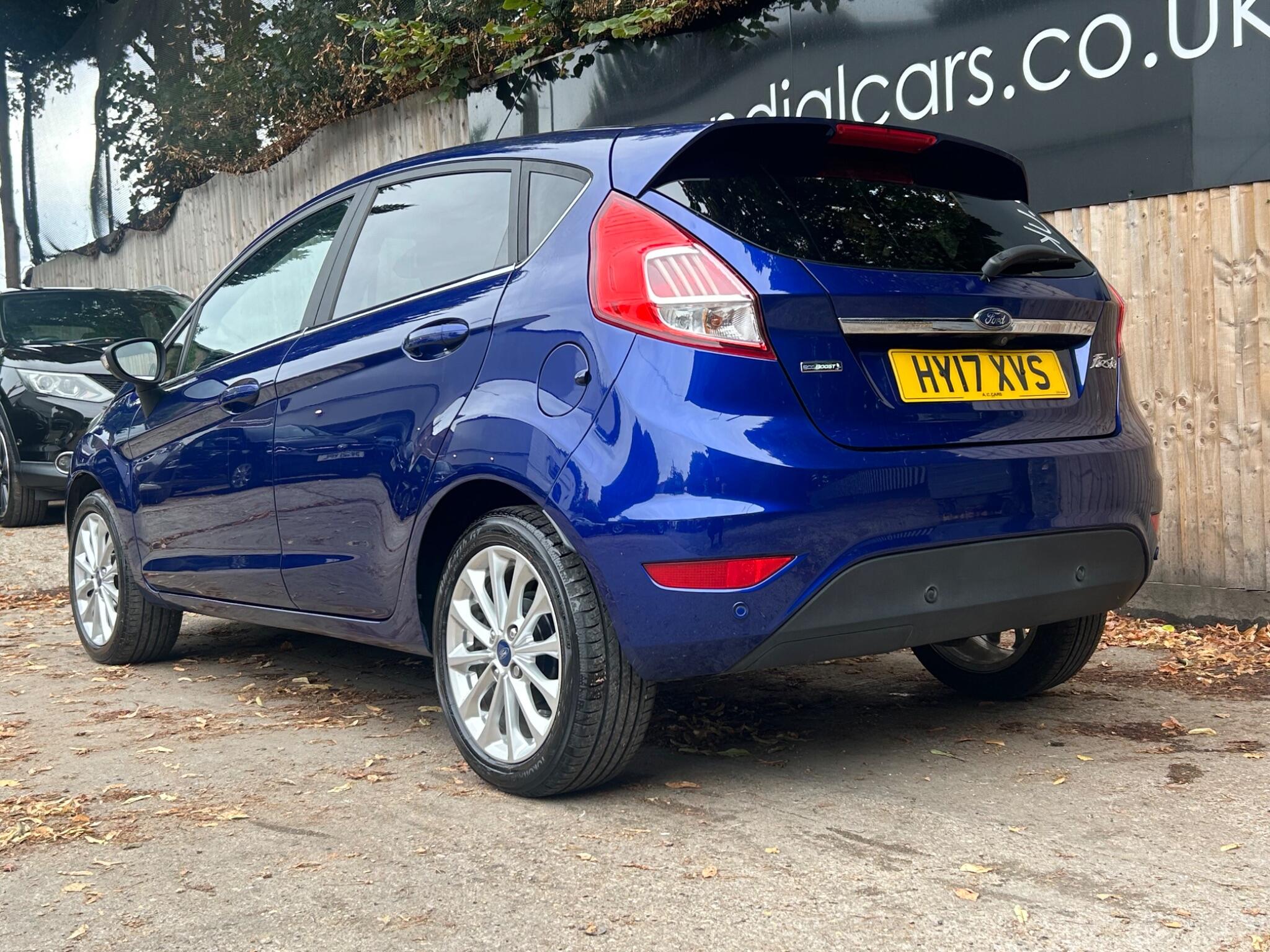 Ford Fiesta view 14