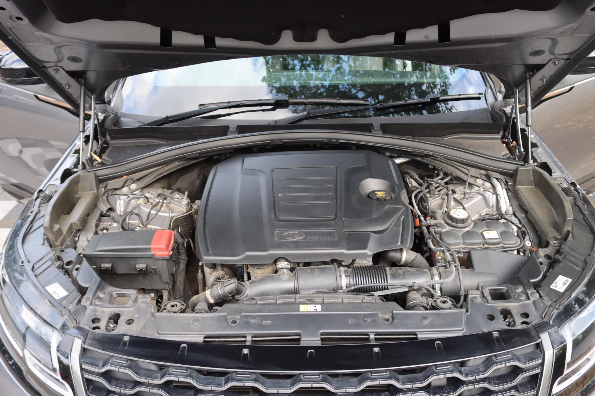 Land Rover Range Rover Velar view 56