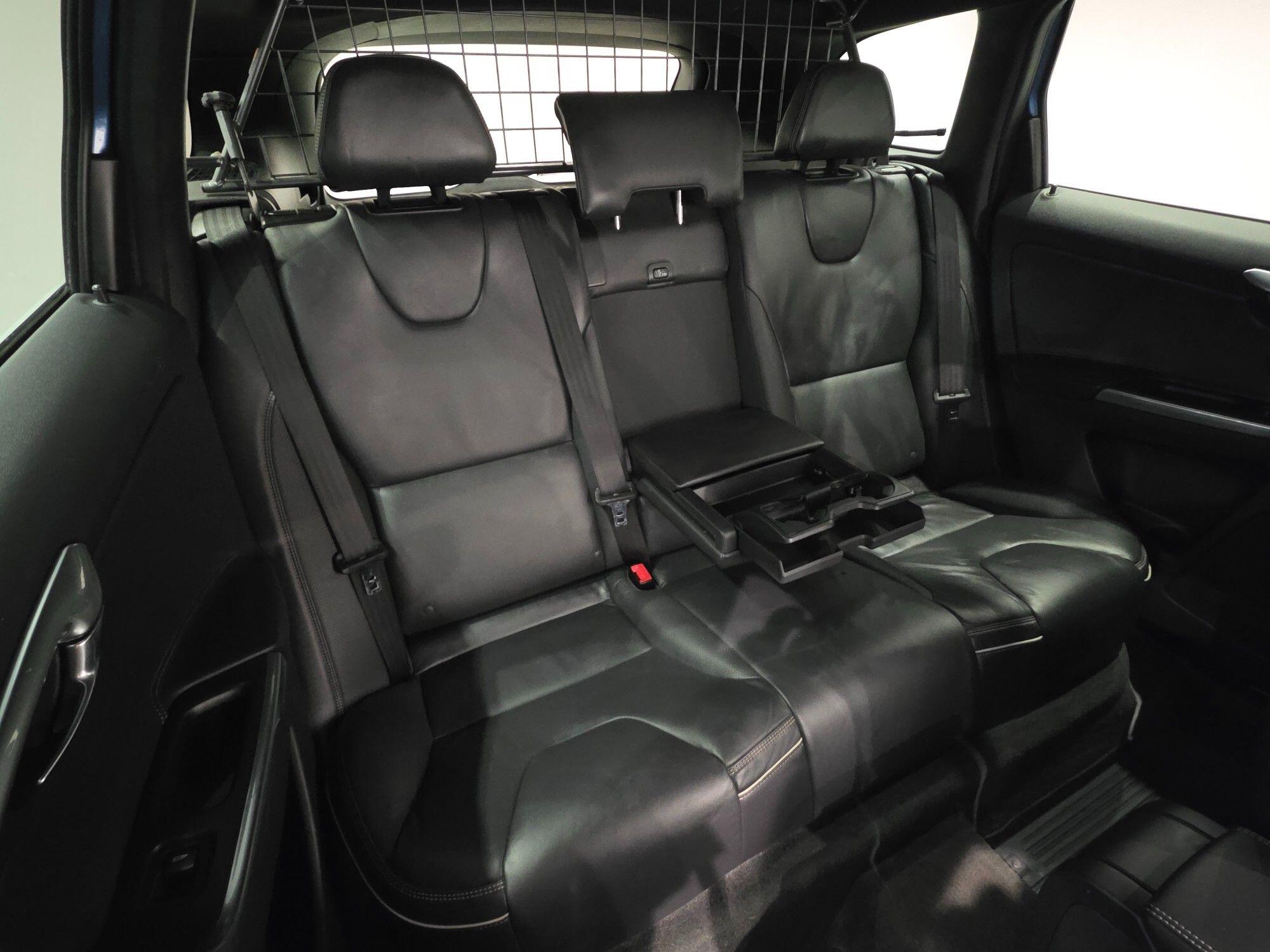 Volvo XC60 view 23