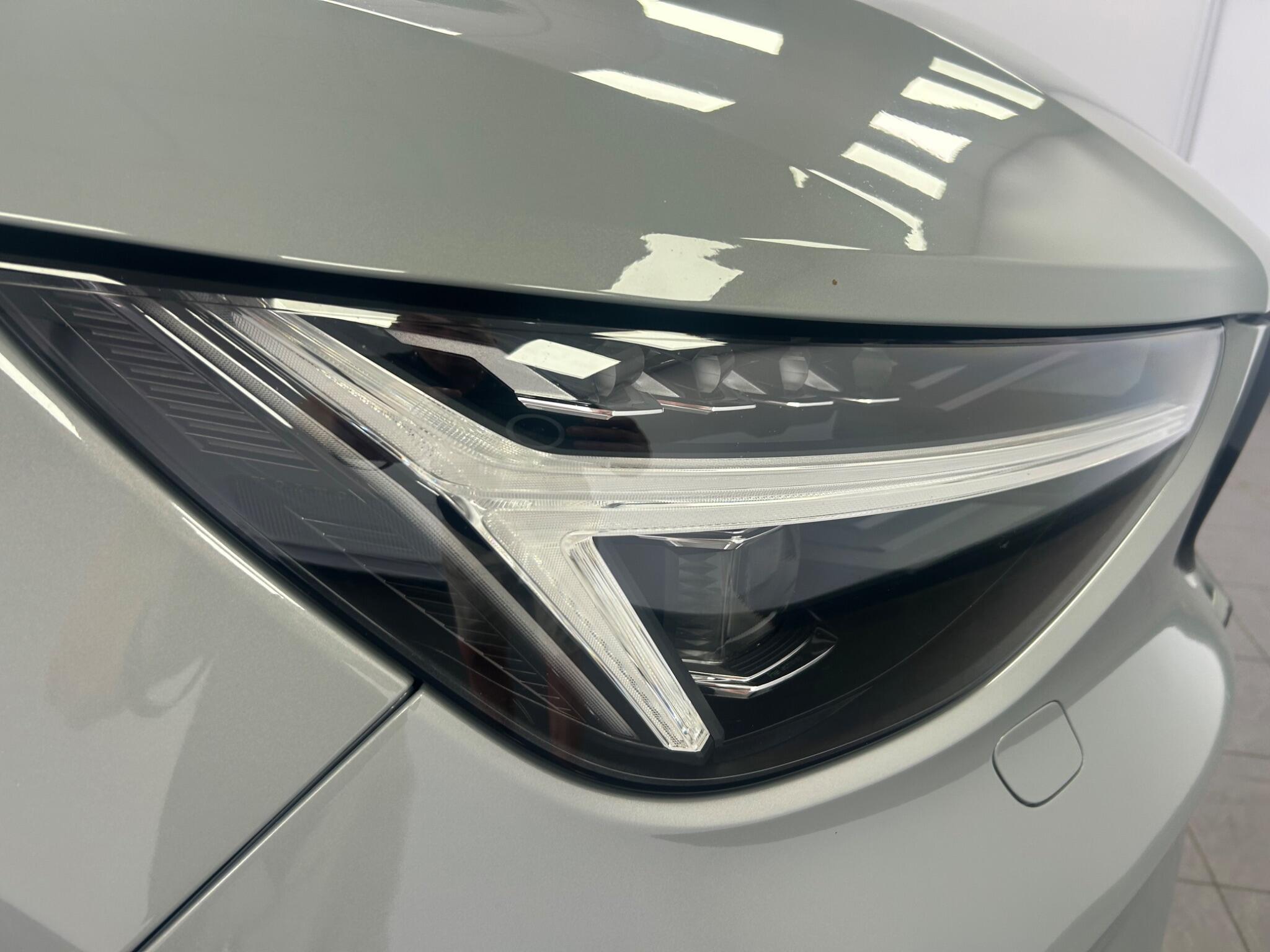 Volvo XC40 view 31