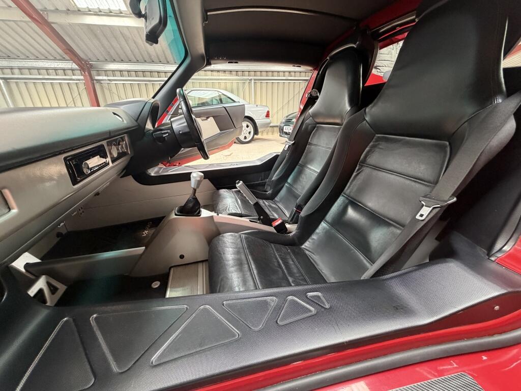 Vauxhall VX220 view 10