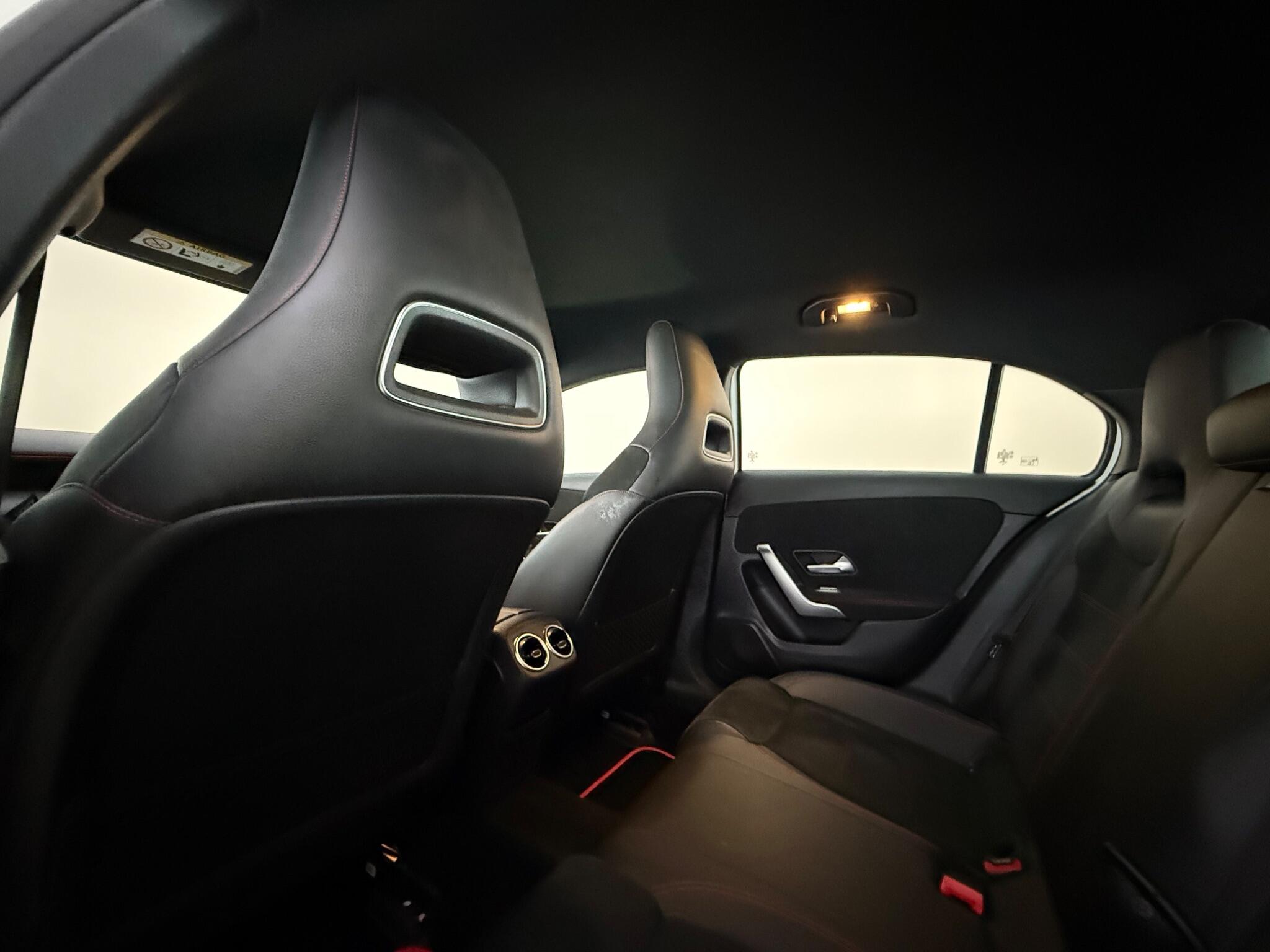 Mercedes-Benz A-Class view 32