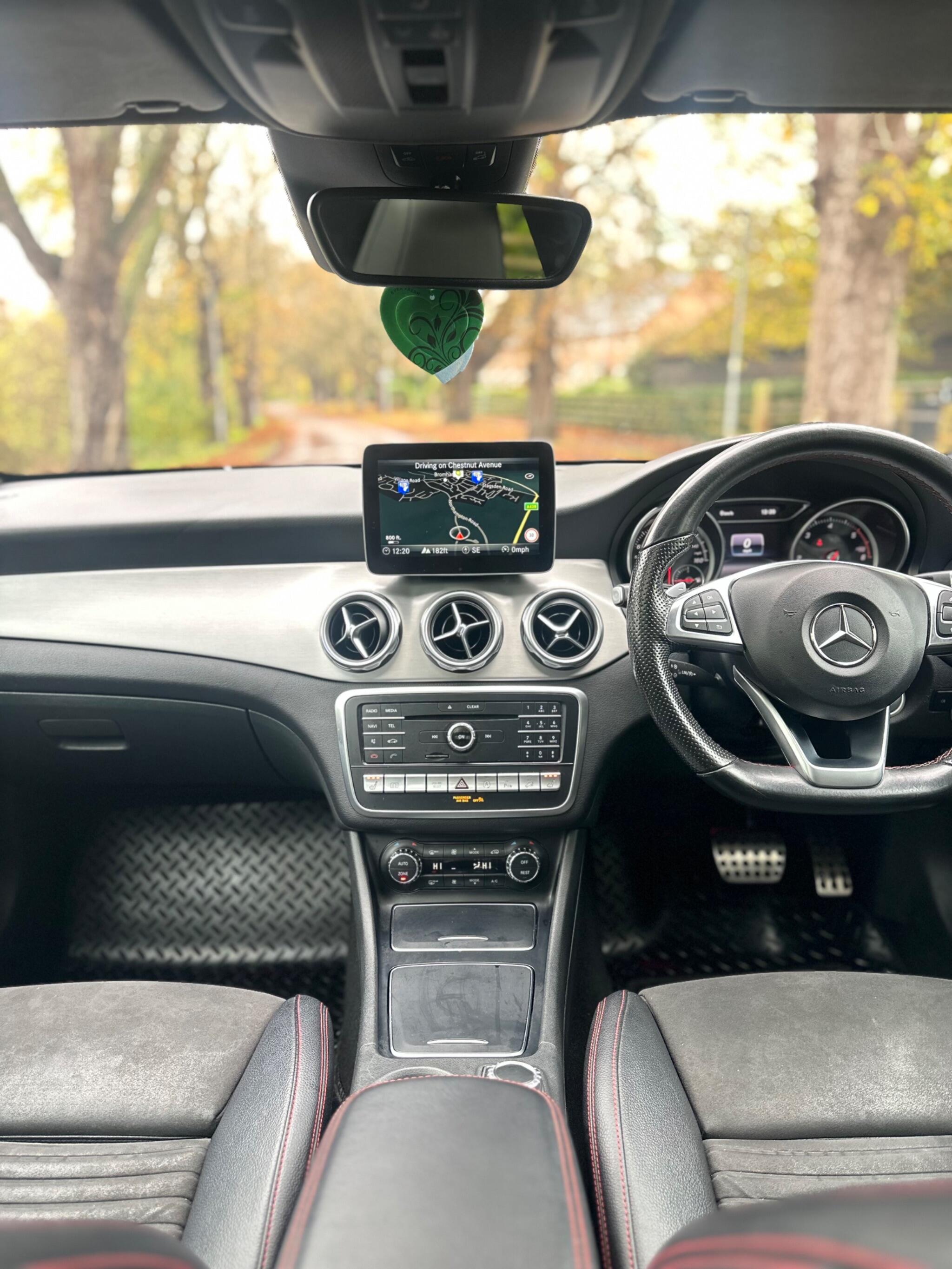 2018 Mercedes-Benz GLA 2.1 GLA220d AMG Line (Premium Plus) 7G-DCT 4MATIC Euro 6 (s/s) 5dr • 132,000 miles image 27