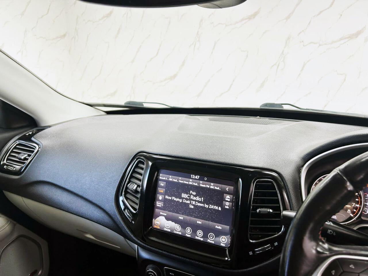 Jeep Compass view 17