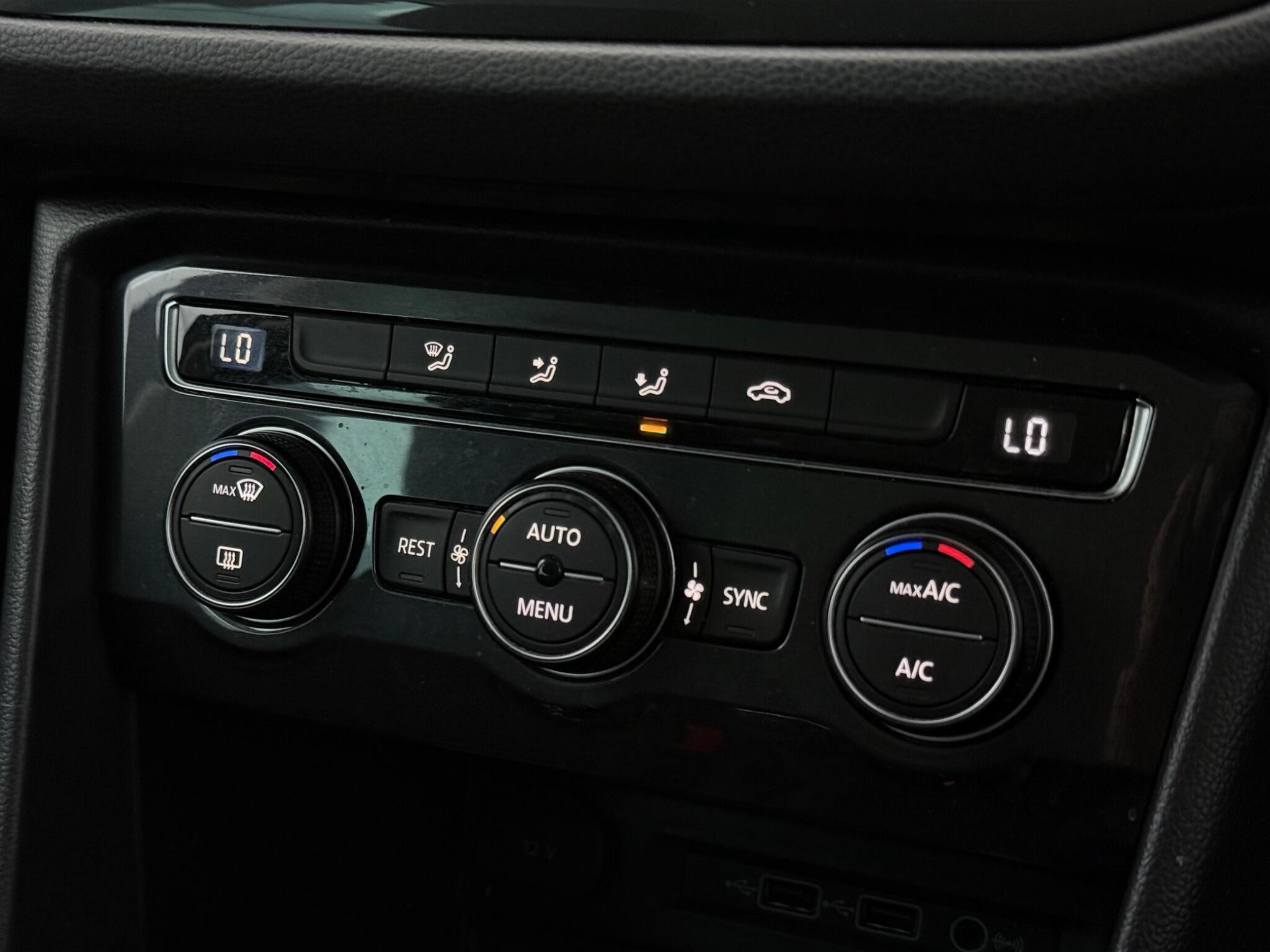 Volkswagen Tiguan view 23