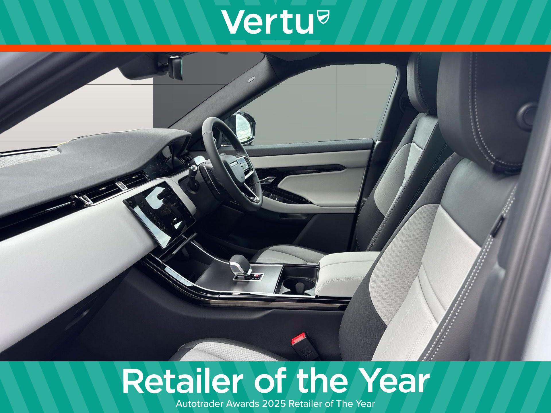 Land Rover Range Rover Evoque view 3