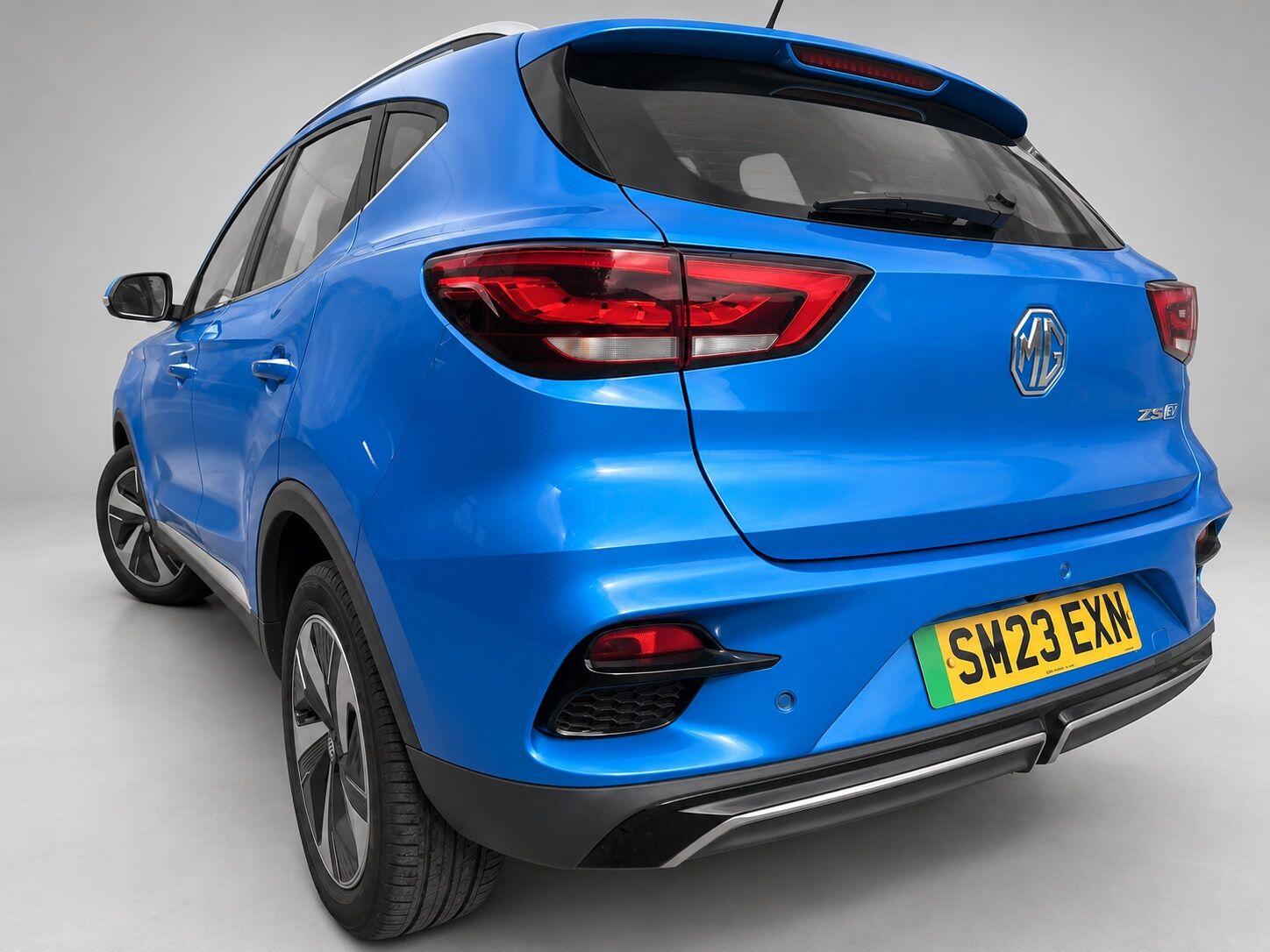 MG ZS view 11