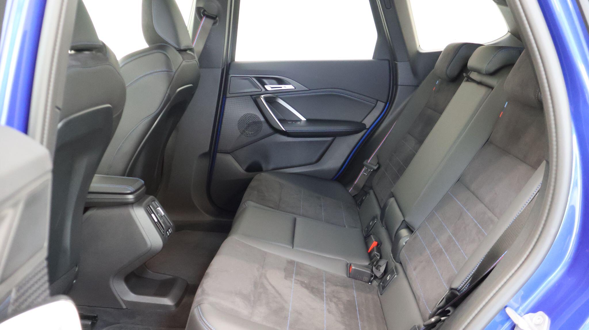 BMW iX1 view 12