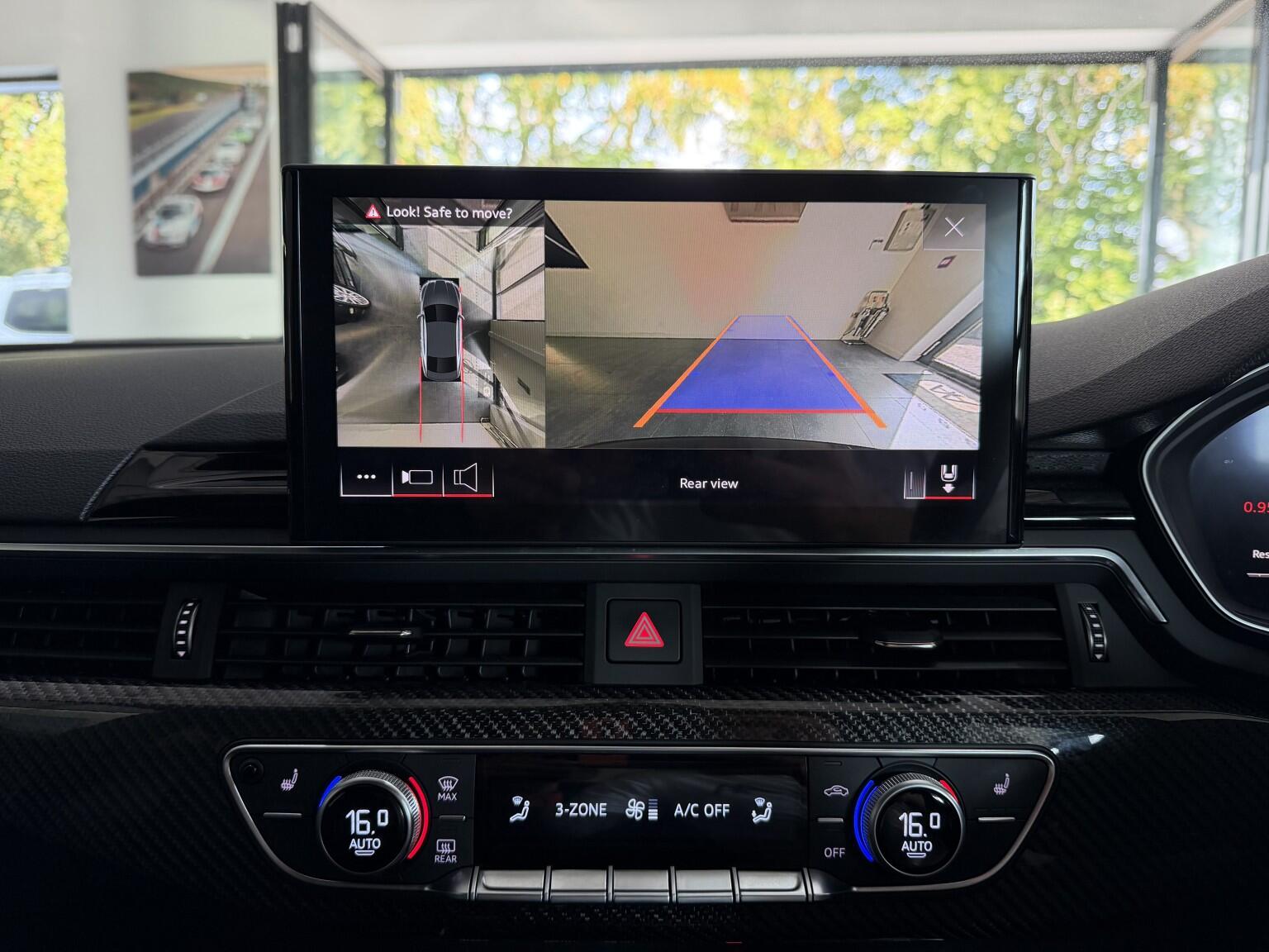 Audi RS5 view 40