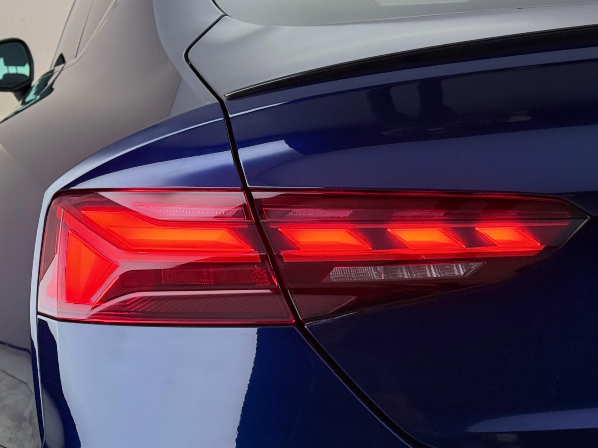 Audi A5 view 12