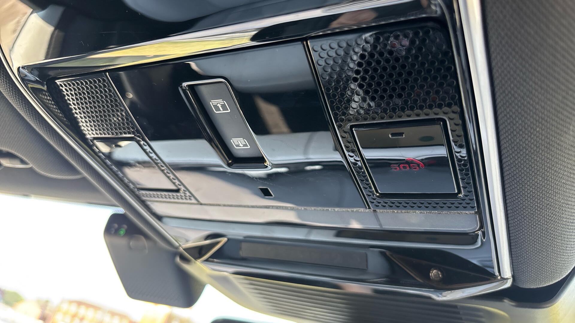 Land Rover Range Rover Sport view 39