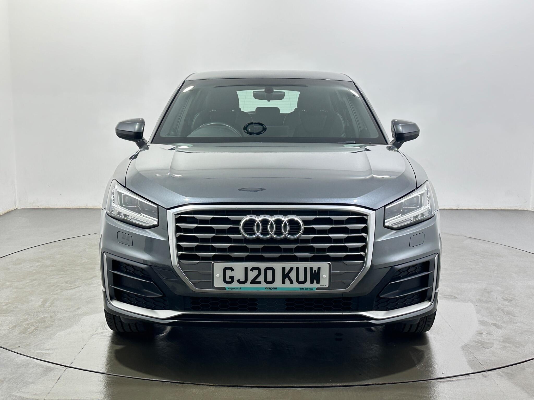 Audi Q2 view 3