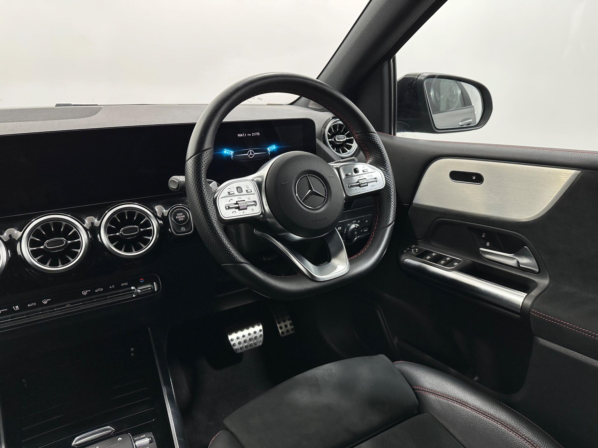 Mercedes-Benz B-Class view 12