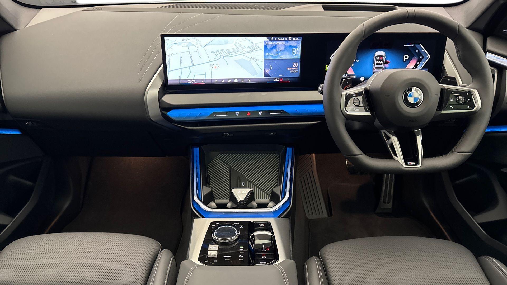 BMW X3 view 4