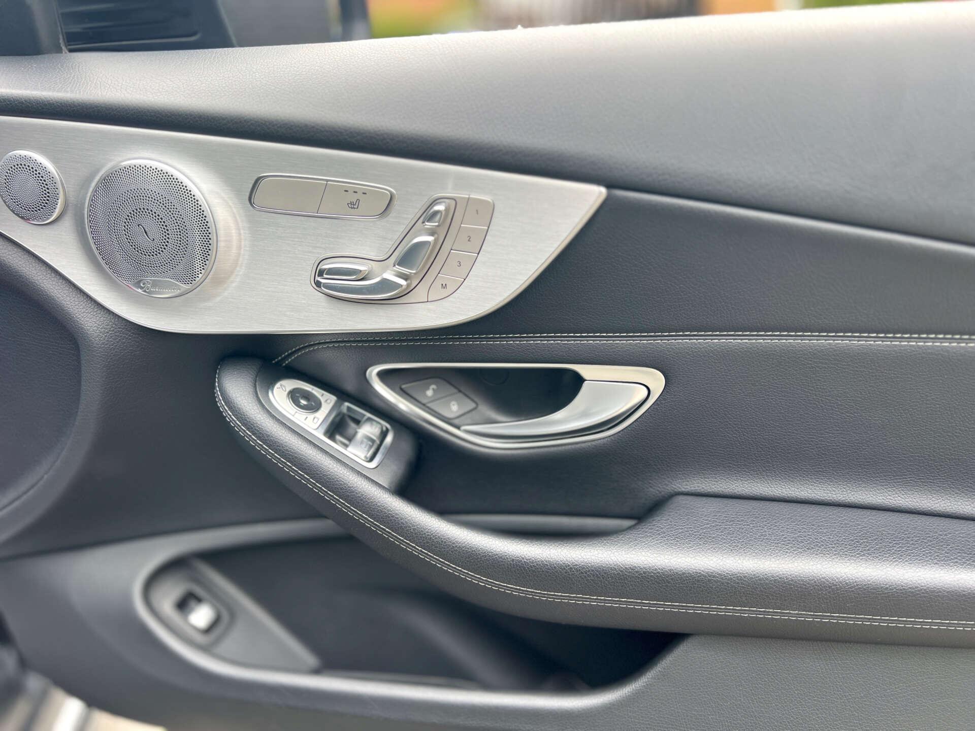Mercedes-Benz C Class view 18