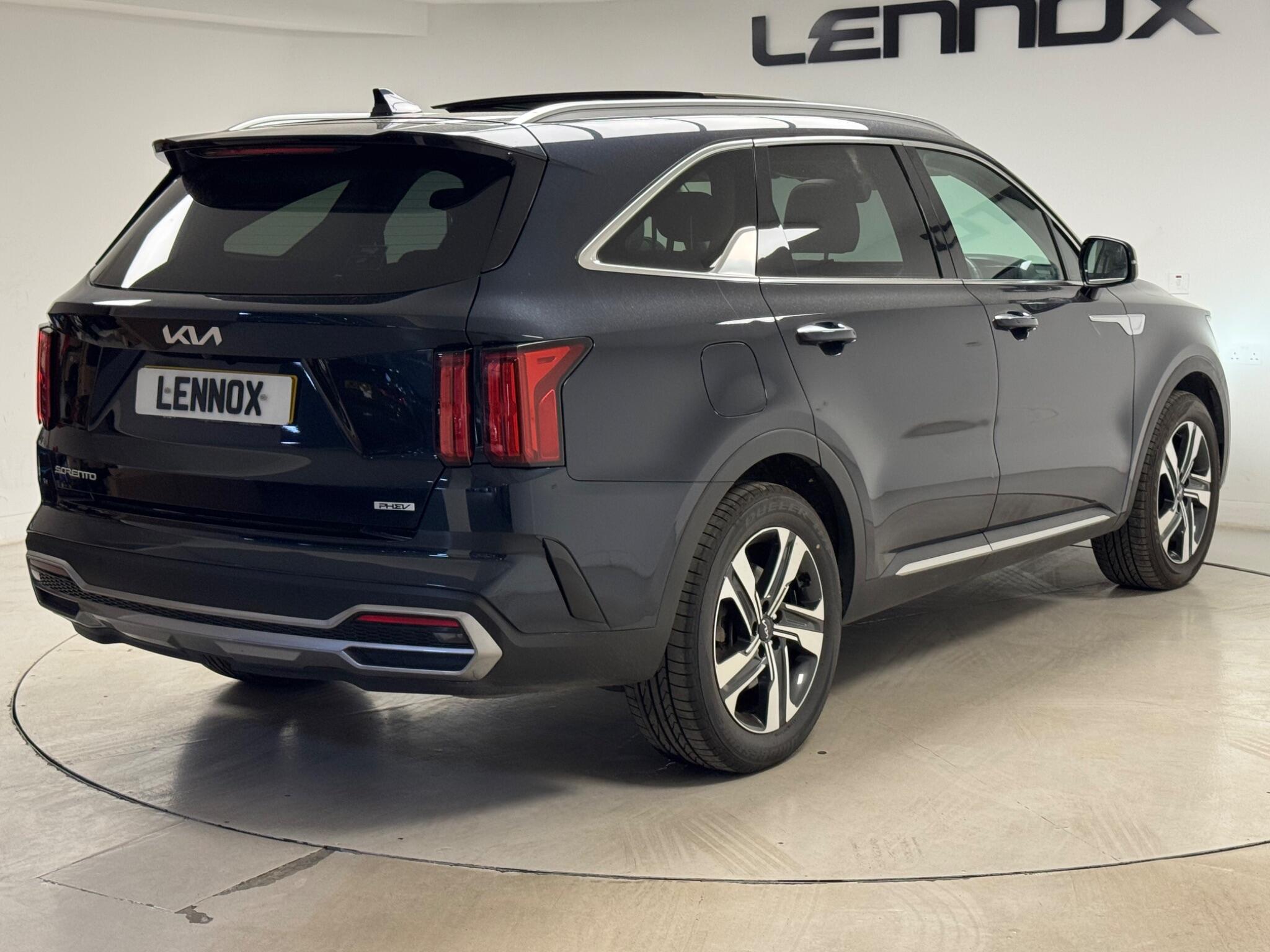 Kia Sorento view 7