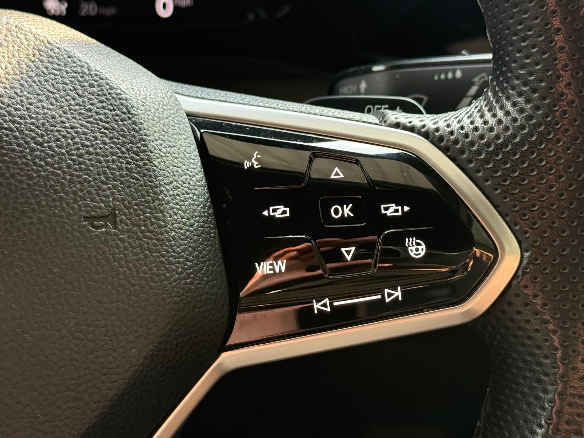 Volkswagen Golf view 16