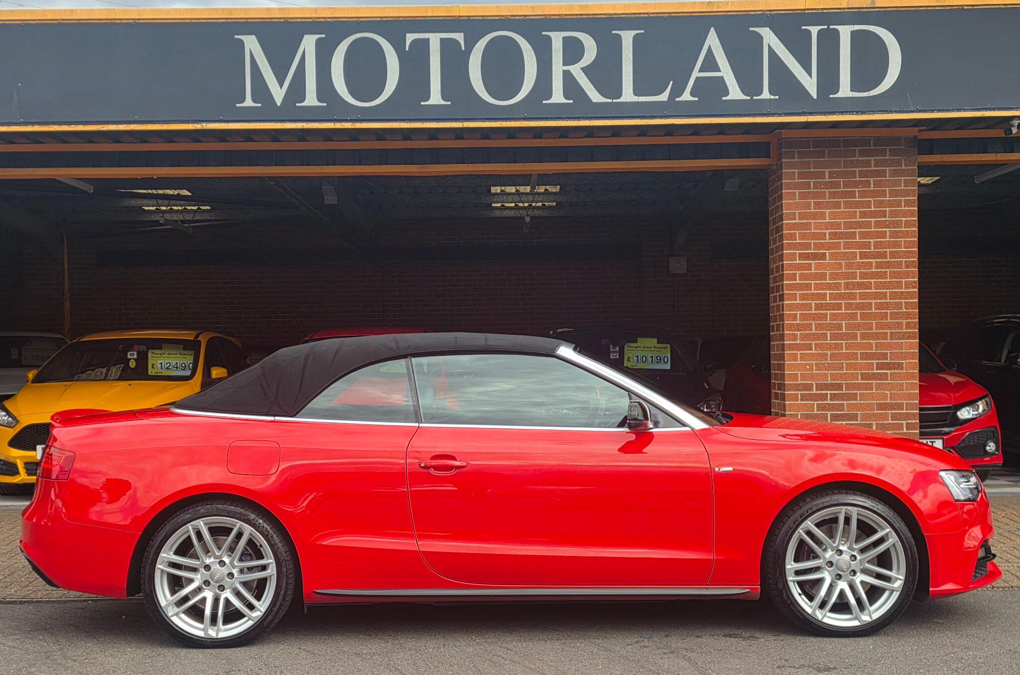 Audi A5 Cabriolet view 5