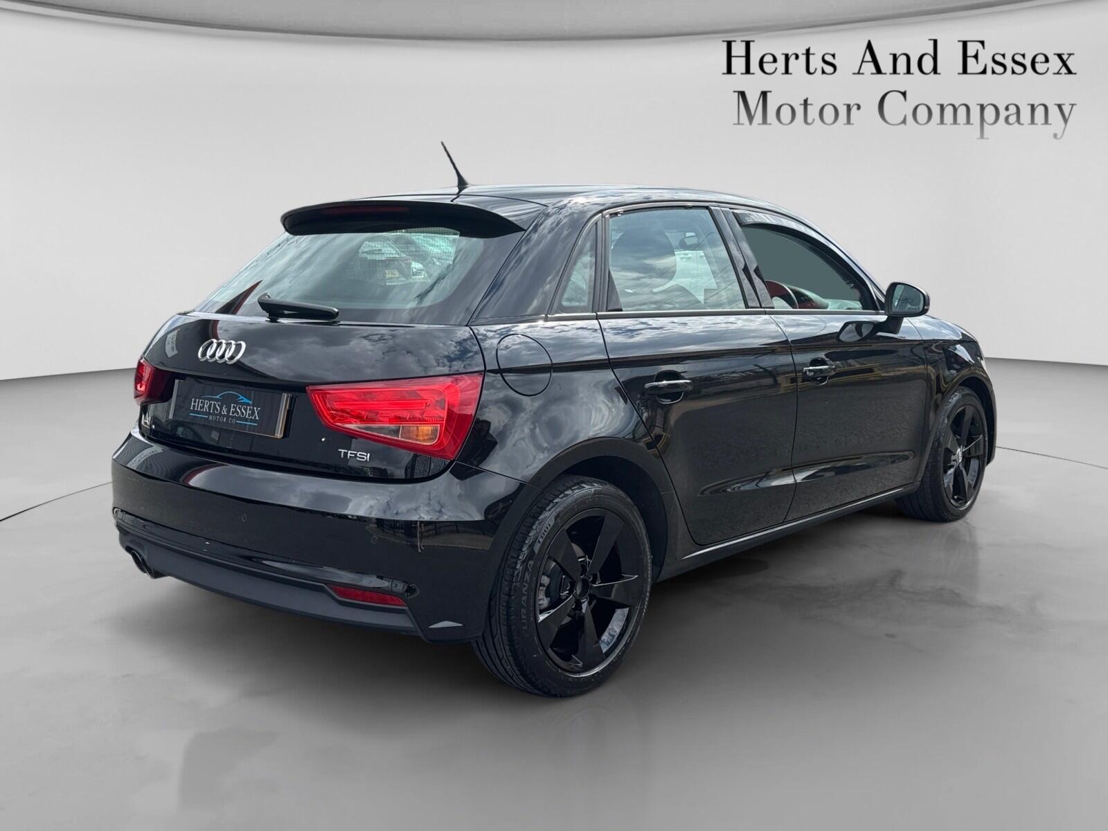 Audi A1 view 8