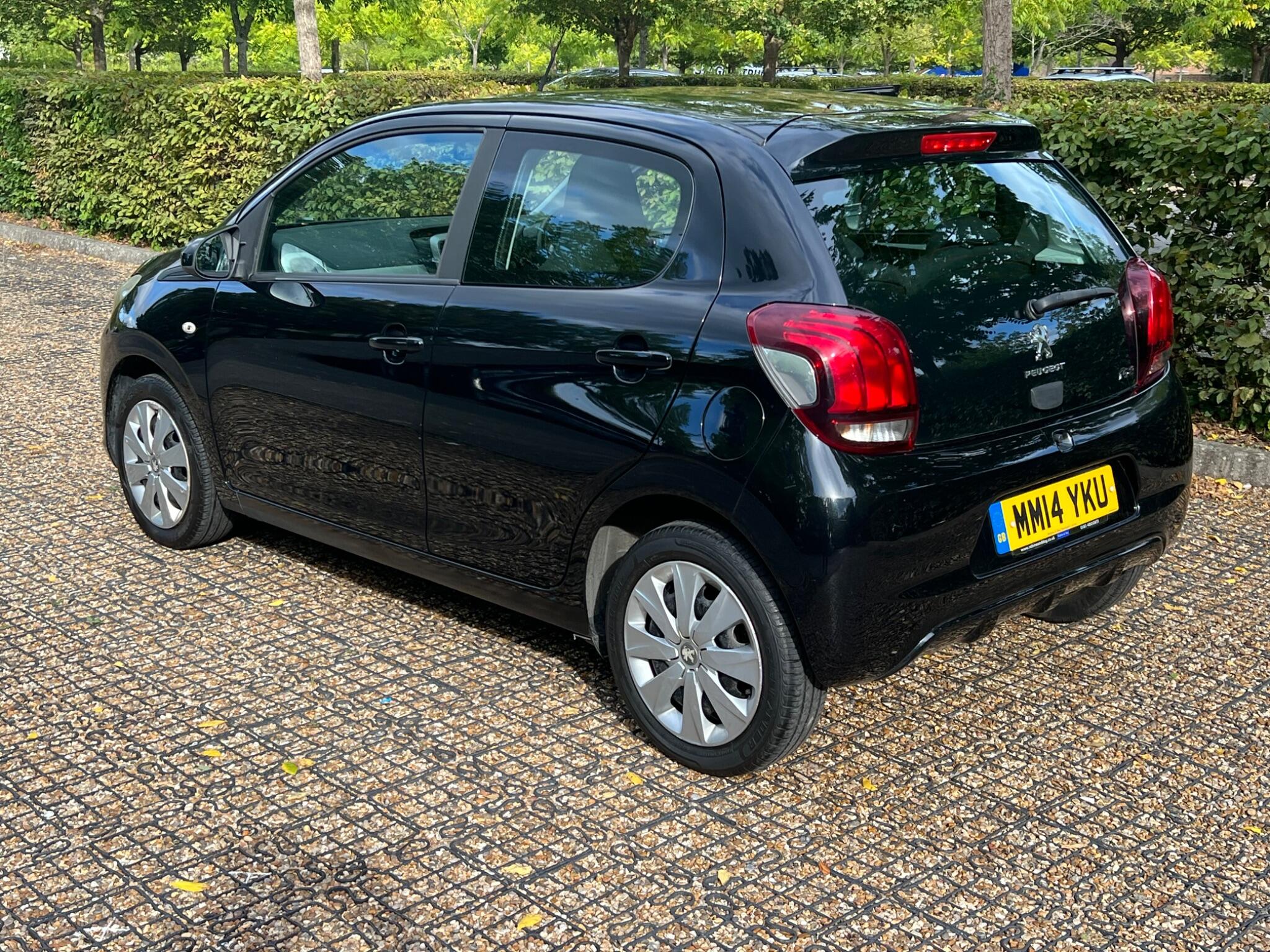 Peugeot 108 view 4