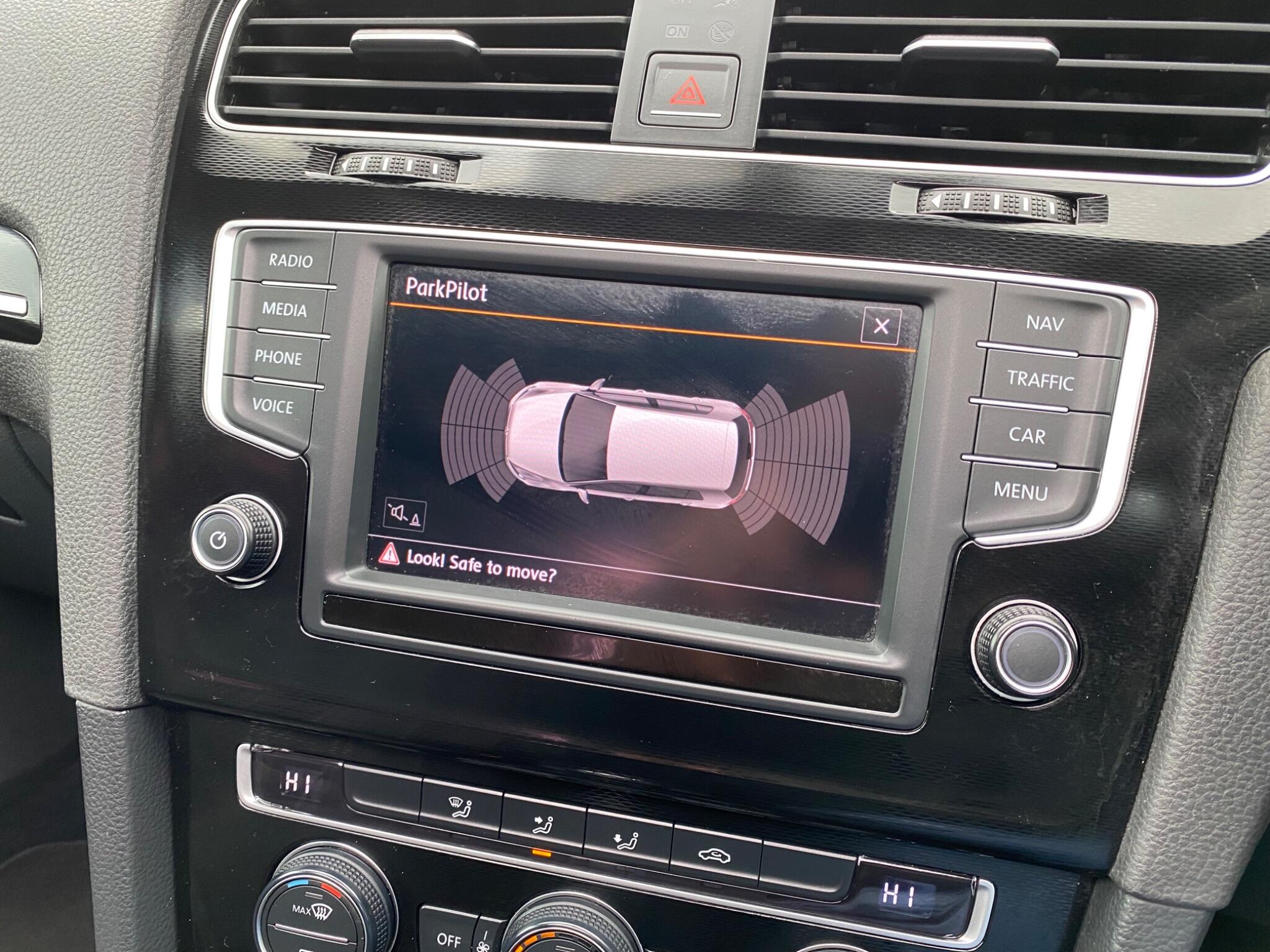 Volkswagen Golf view 26