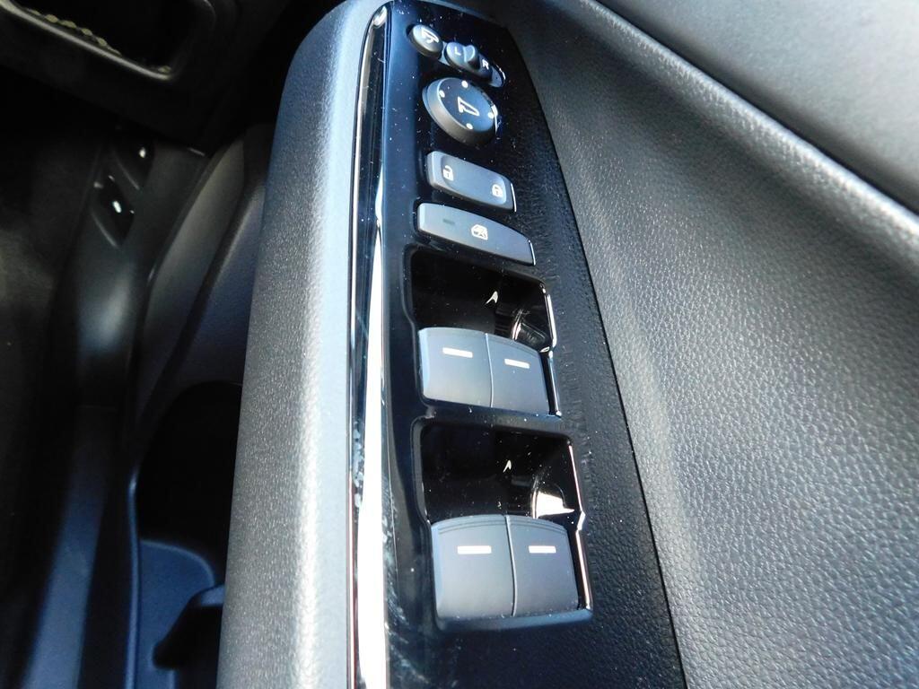 HR-V