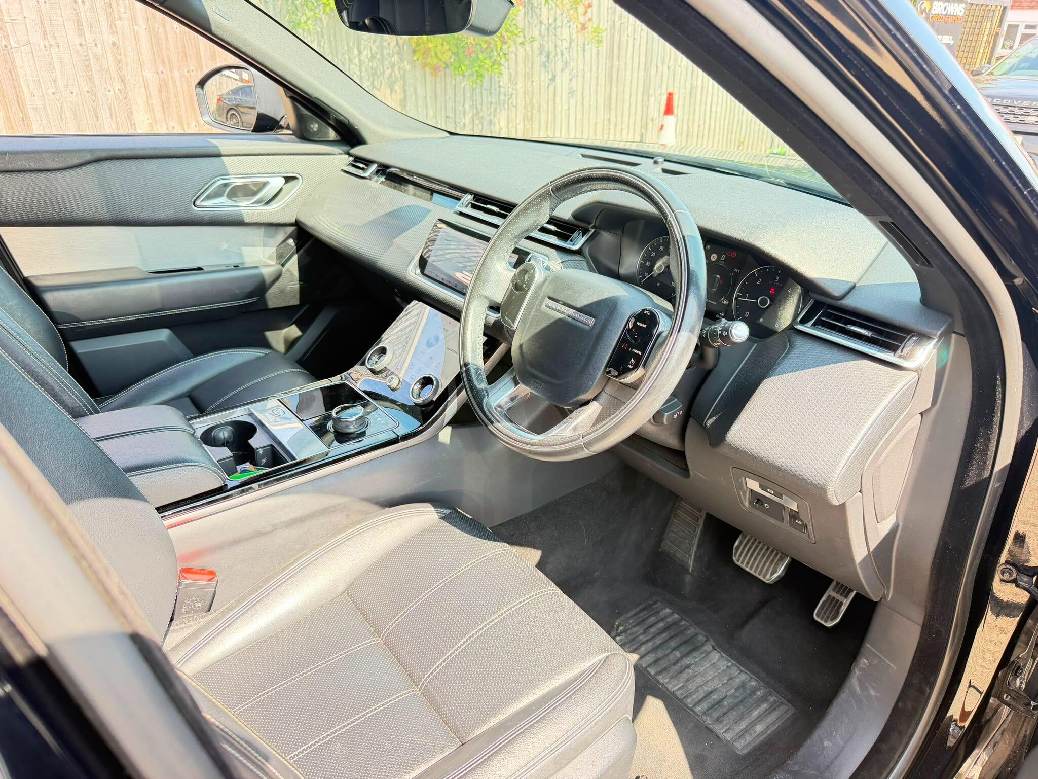 Land Rover Range Rover Velar view 10