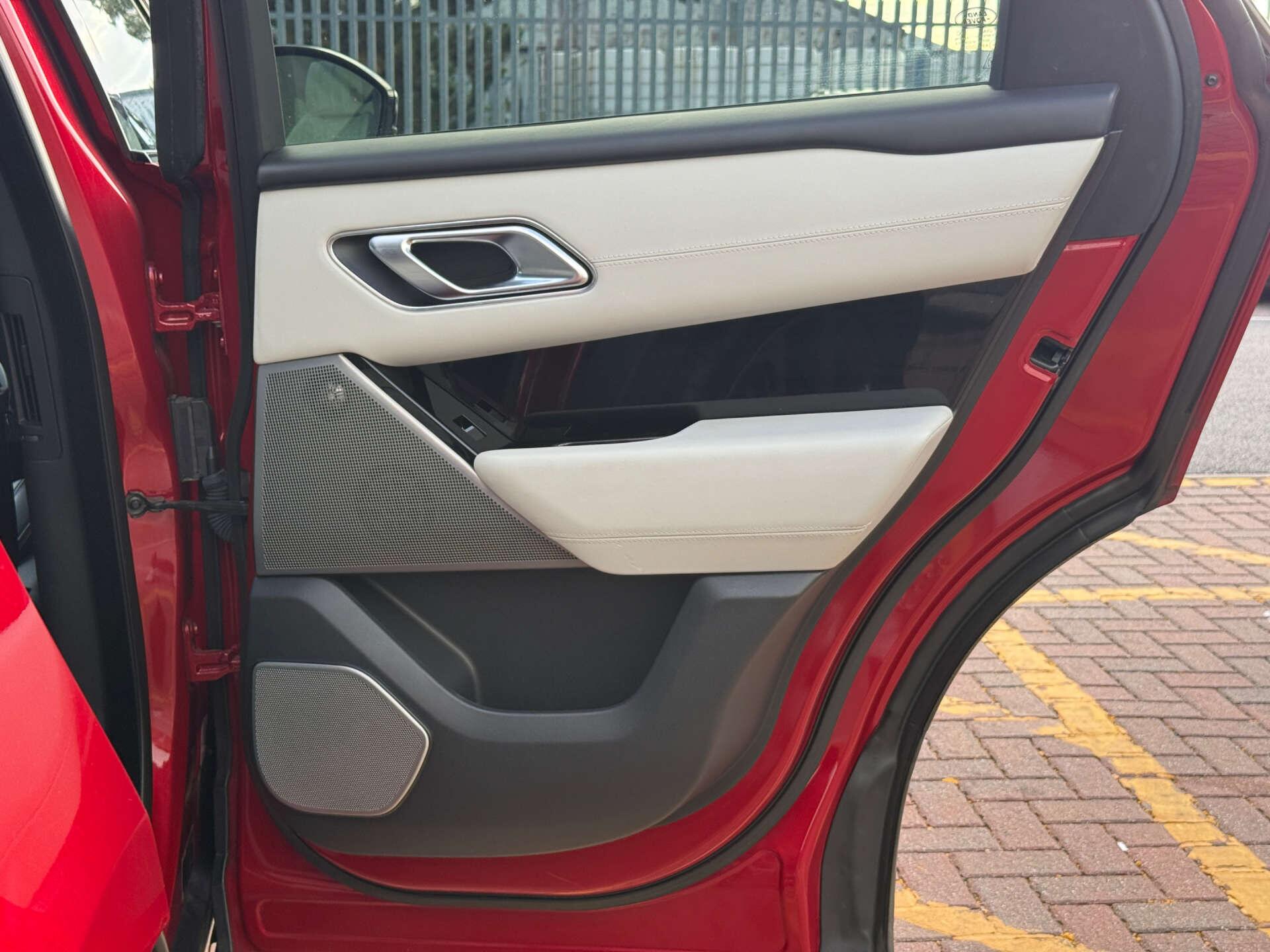 Land Rover Range Rover Velar view 23