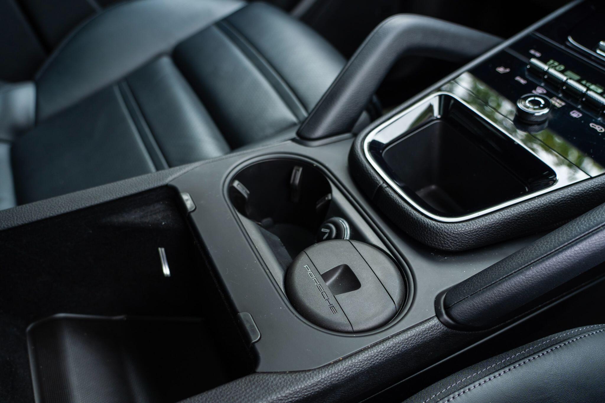 Porsche Cayenne view 10