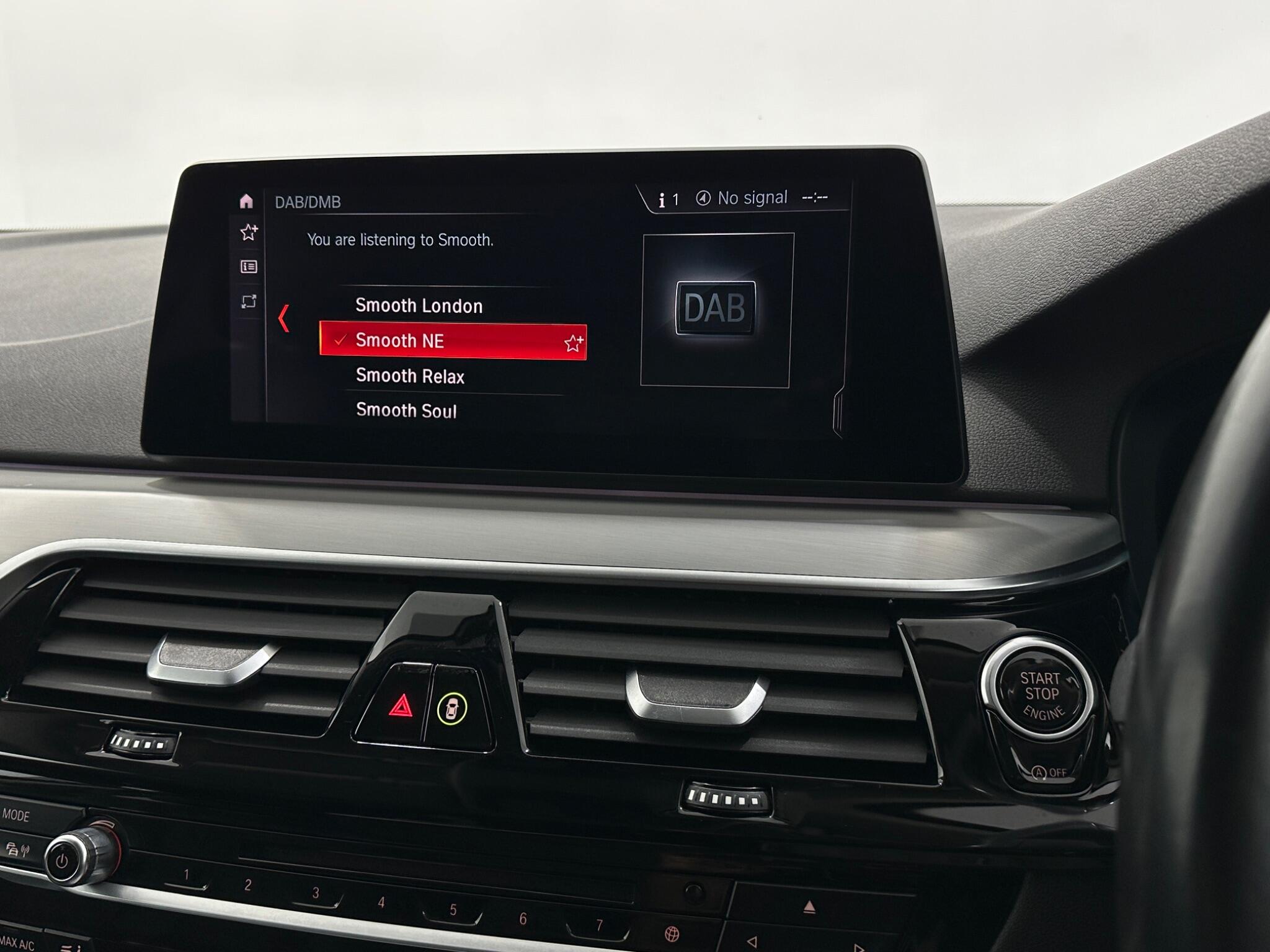 BMW 5 Series view 27