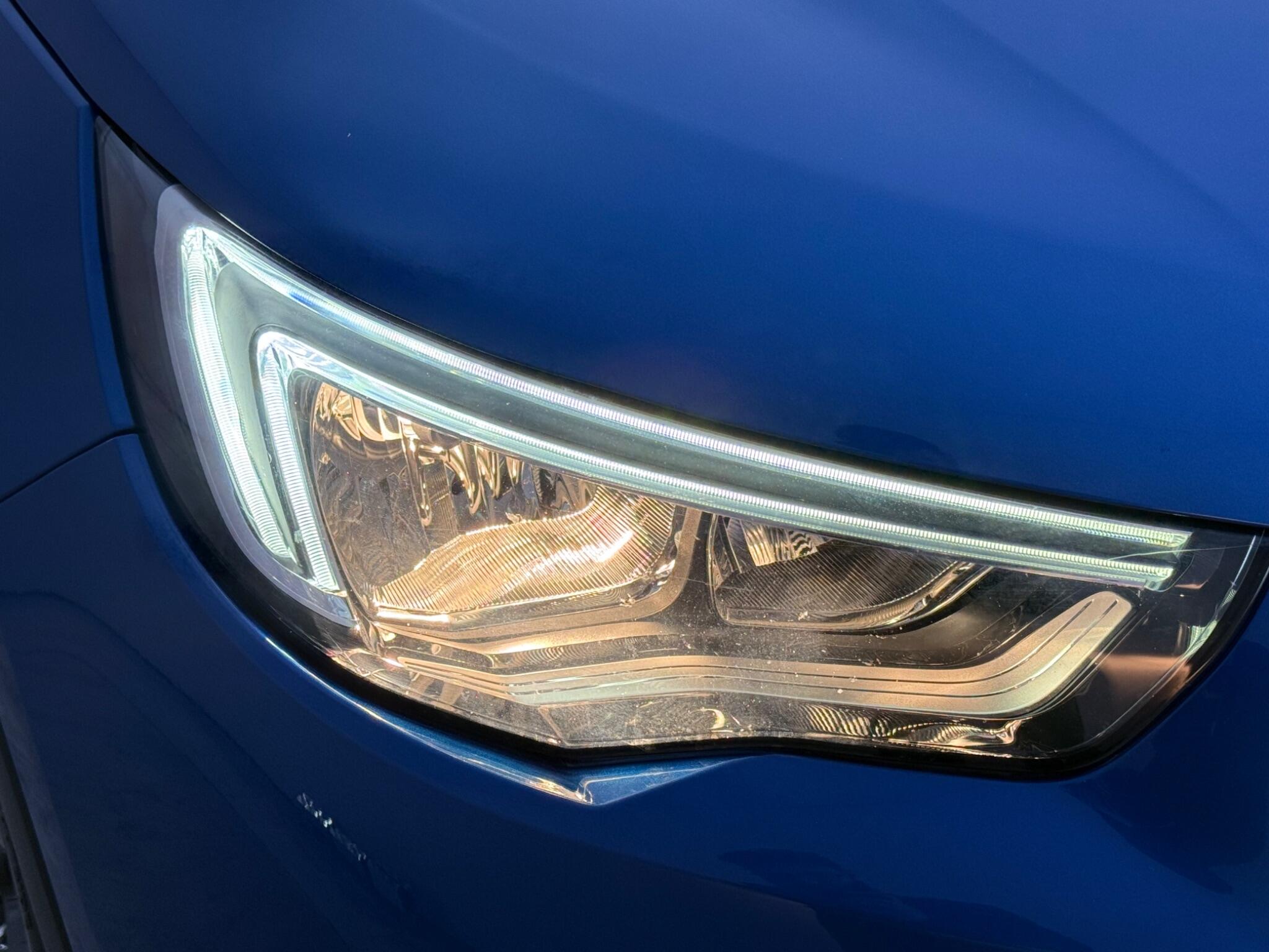 Vauxhall Grandland X view 4