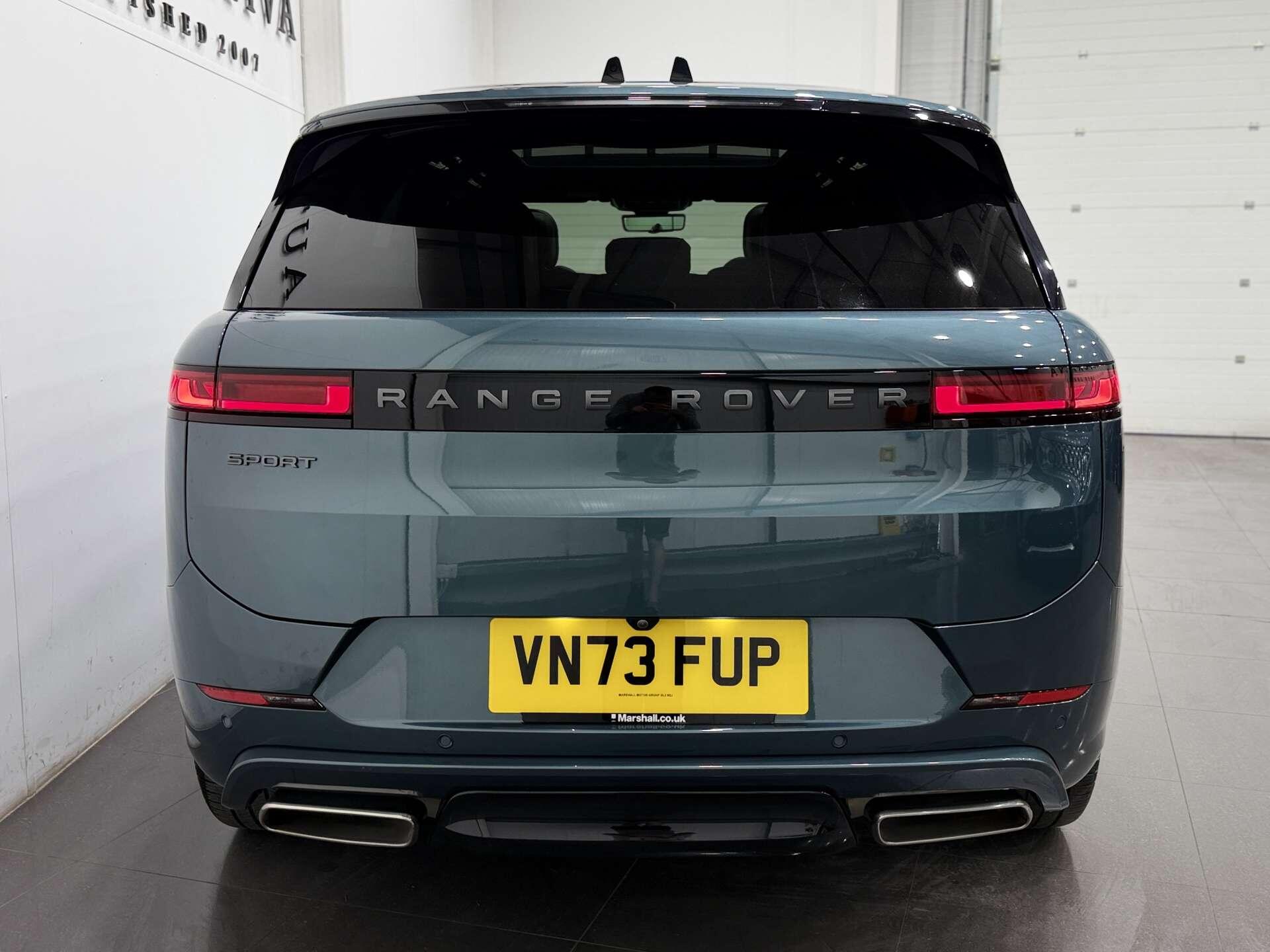 Land Rover Range Rover Sport view 7