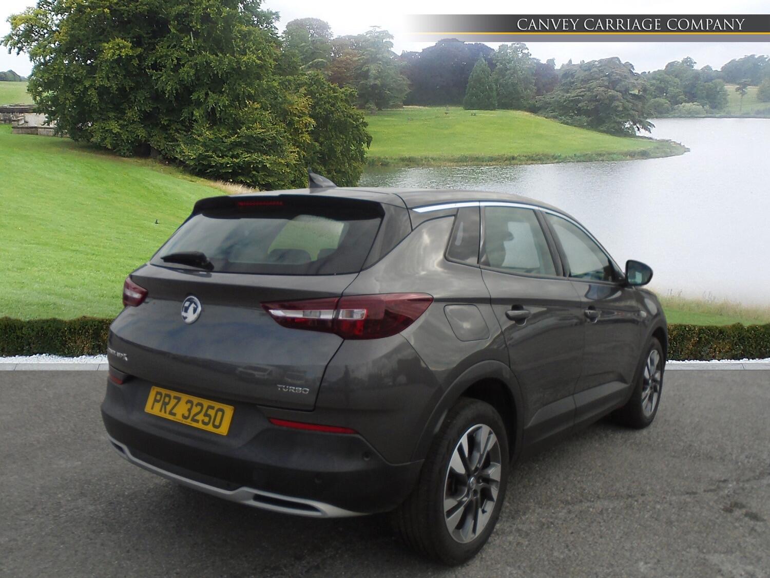 Vauxhall Grandland X view 3