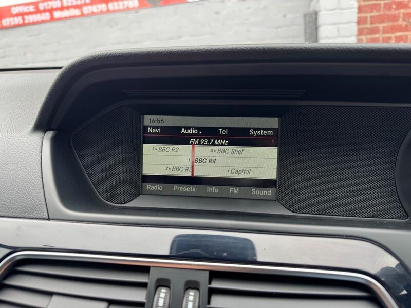 Mercedes-Benz C Class view 18