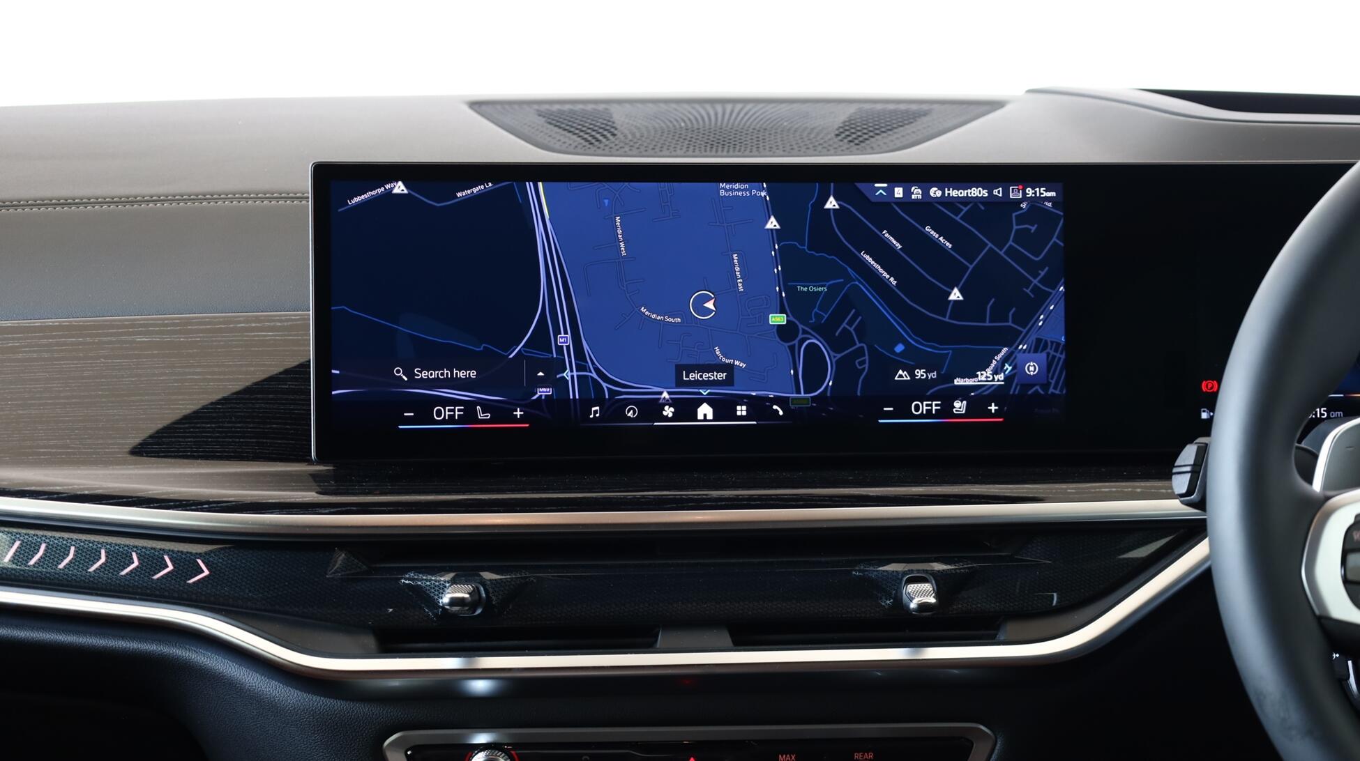 BMW X5 view 8