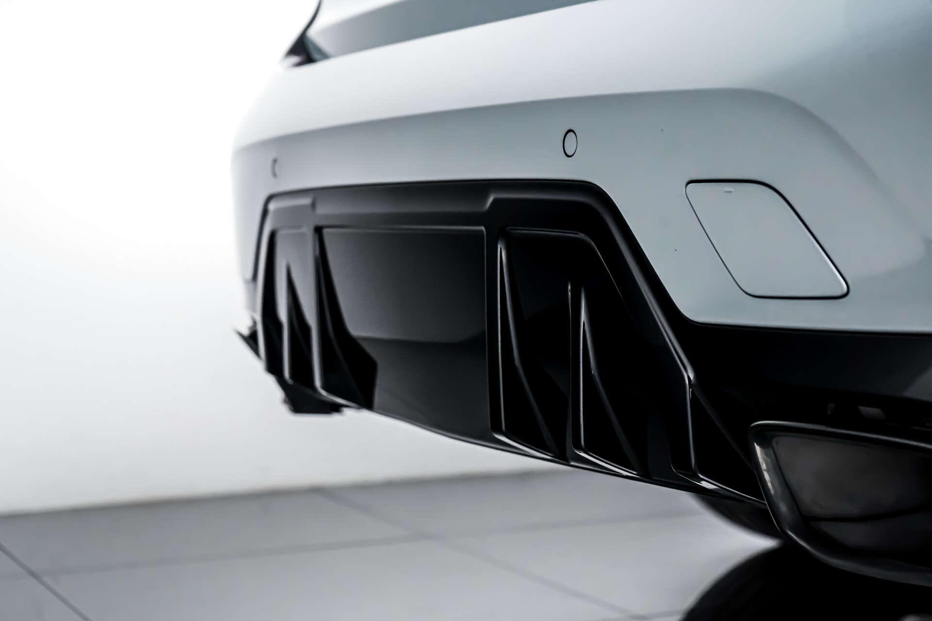 BMW 3 Series view 15