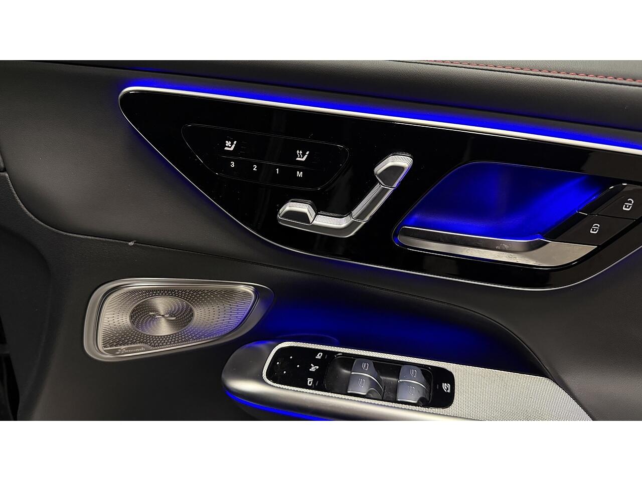 Mercedes-Benz GLC view 14