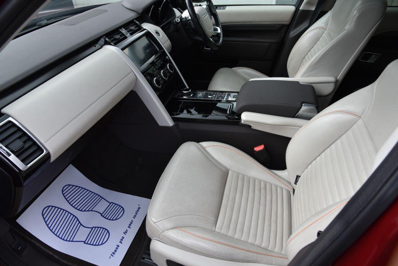 Land Rover Discovery view 19