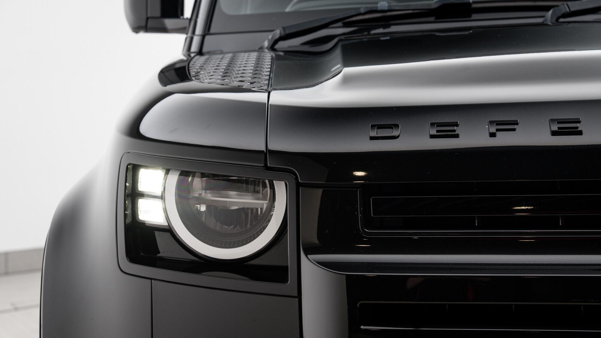 Land Rover Defender view 7