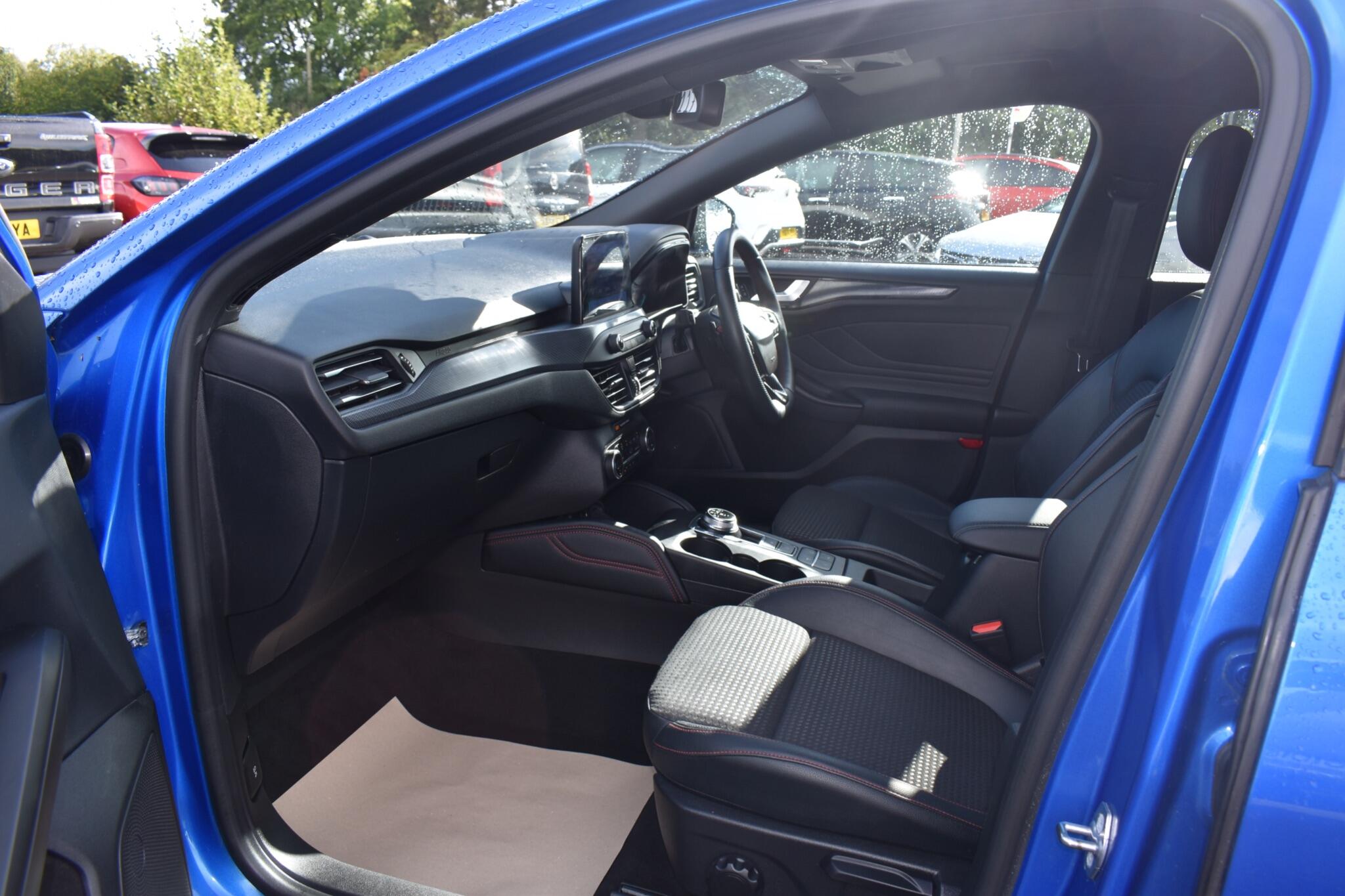 Focus - 1.5 EcoBlue ST-Line X Auto Euro 6 (s/s) 5dr - Image 4